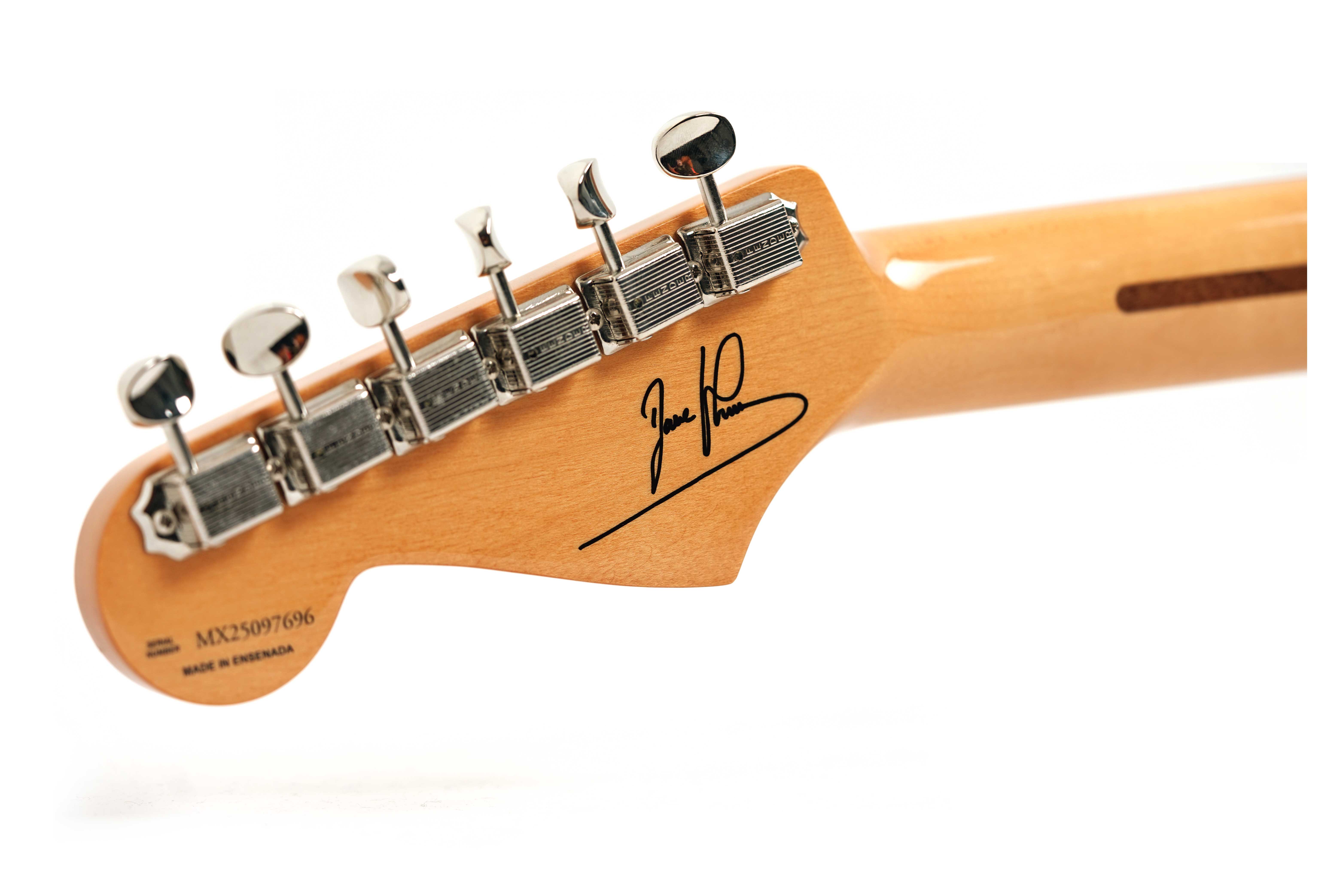 GUITARGUITAR Fender Limited Edition Iron Maiden 50th Anniversary Dave Murray Stratocaster Rosewood Fingerboard Black