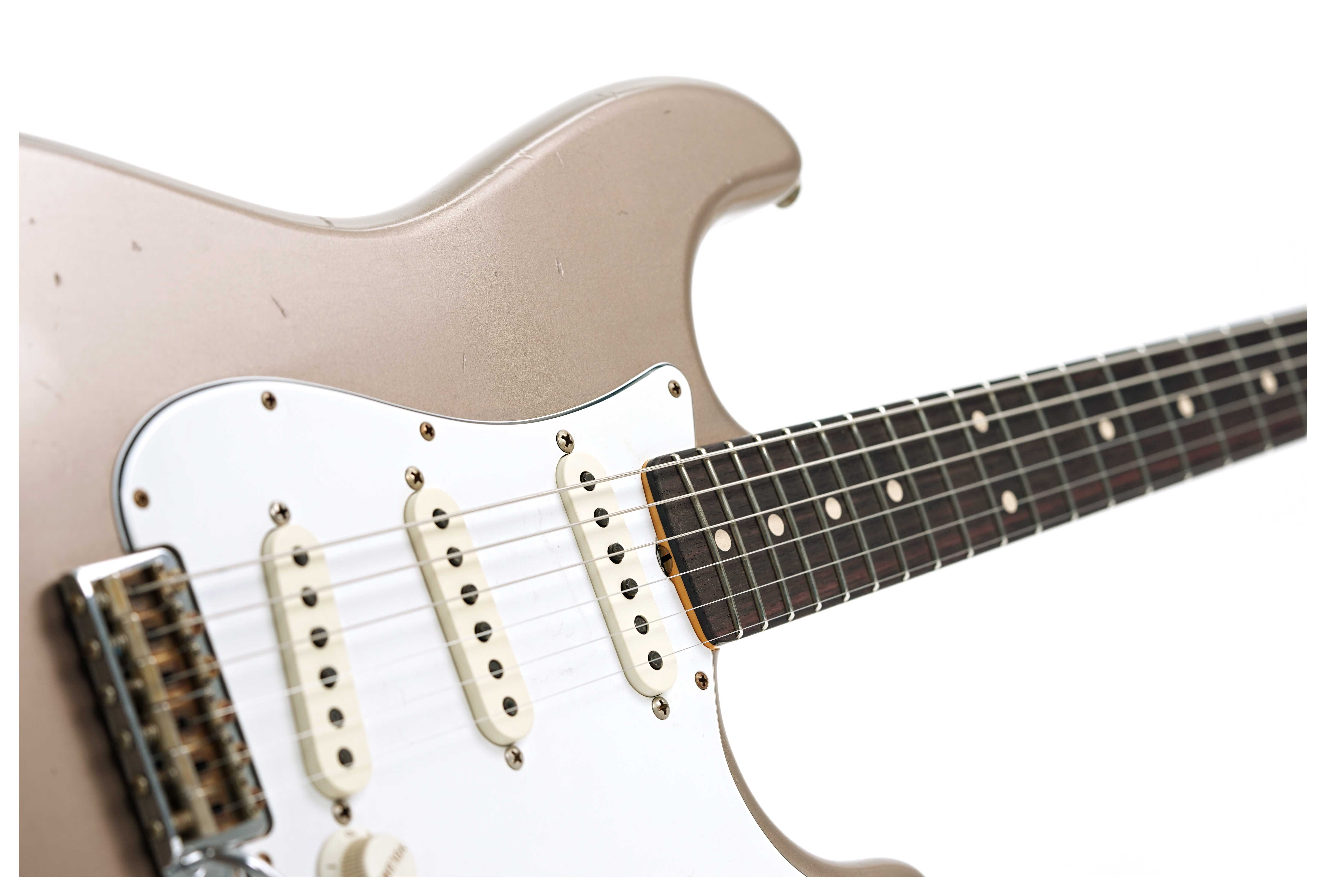 GUITARGUITAR Fender Custom Shop 1962 Stratocaster Journeyman Relic Shoreline Gold Masterbuilt by Austin MacNutt