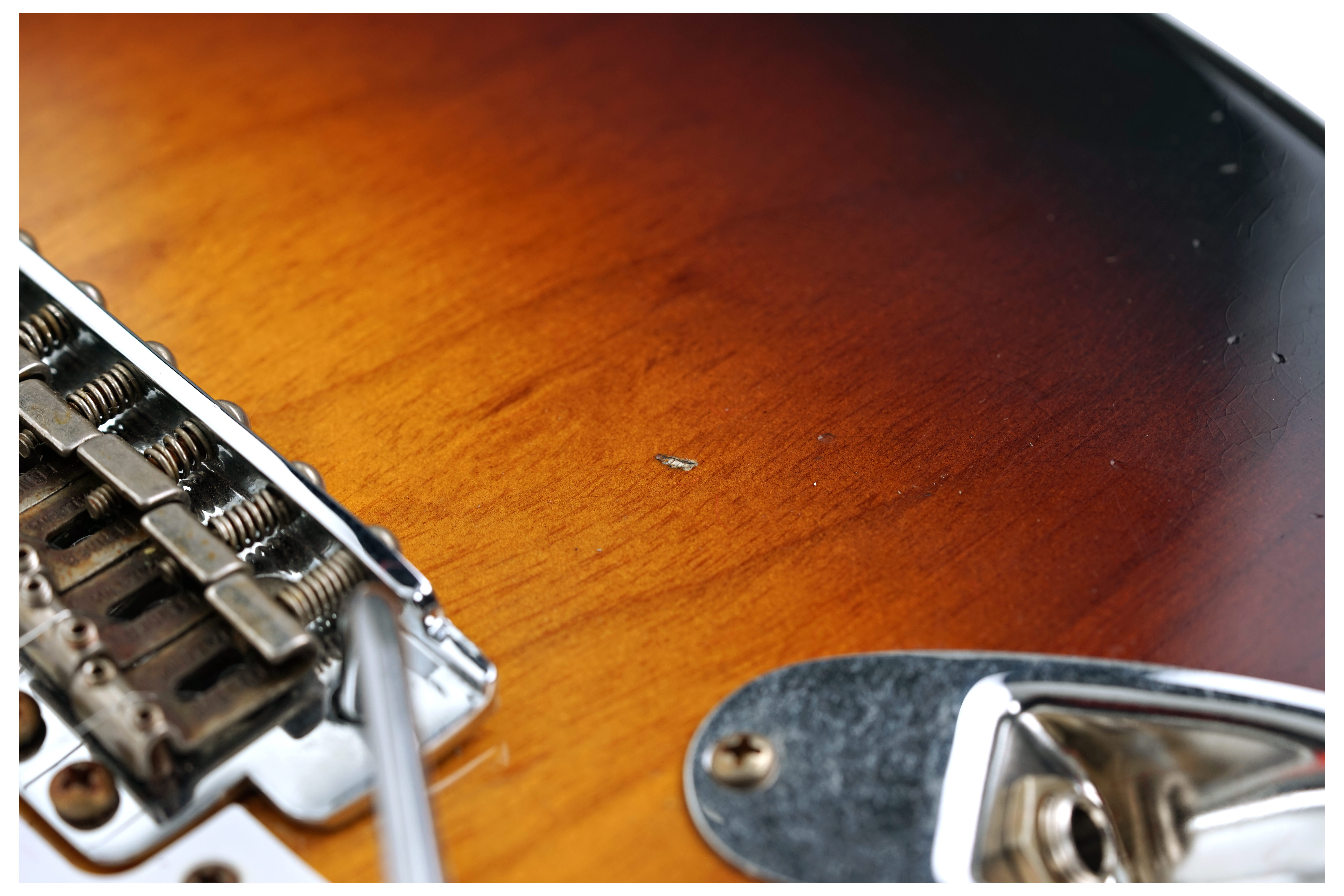 GUITARGUITAR Fender Custom Shop 1954 Stratocaster Journeyman Relic Wide 2 Tone Sunburst Left Handed