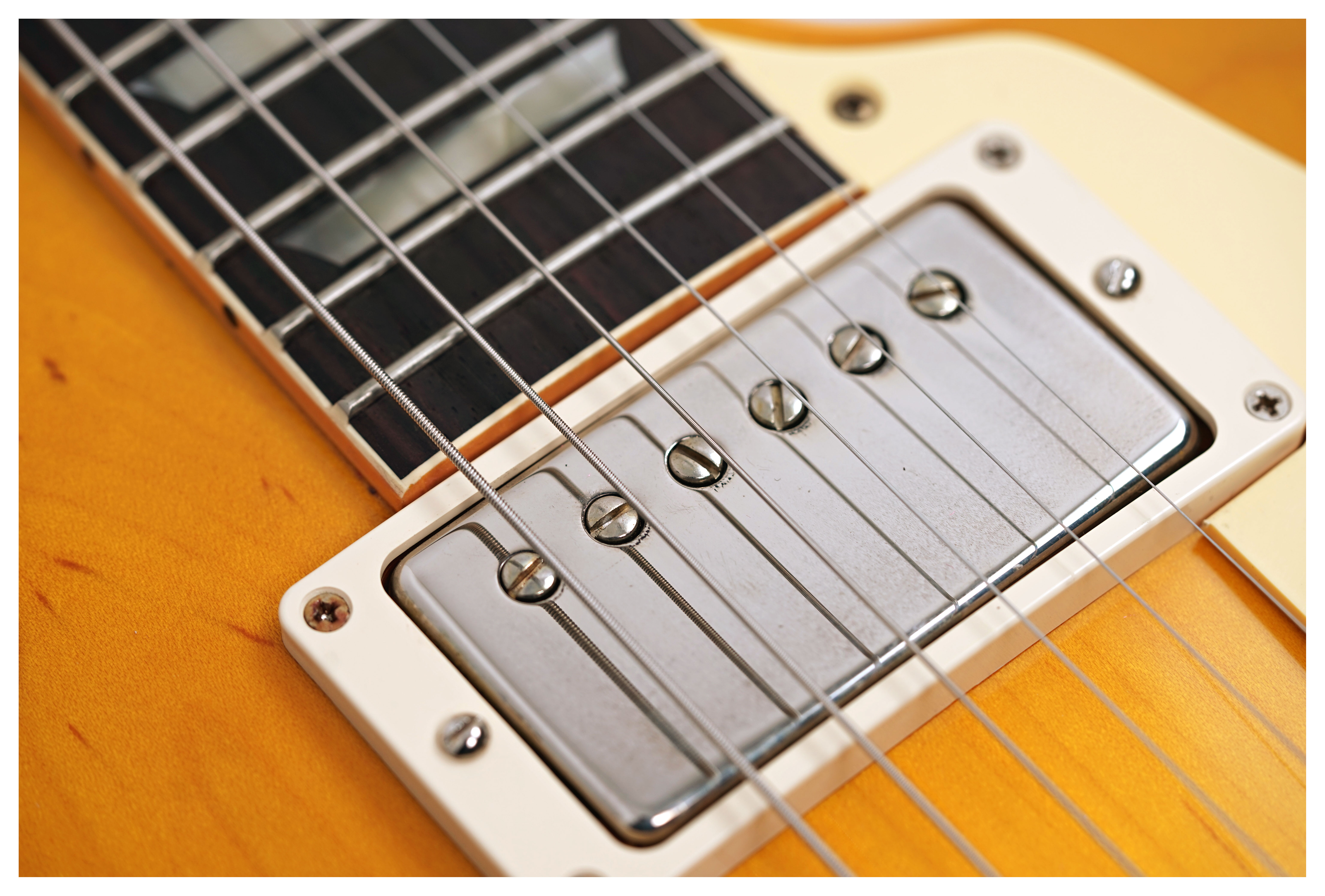 GUITARGUITAR Gibson Custom Shop 1958 Les Paul Standard Reissue Lemon Burst VOS #85567