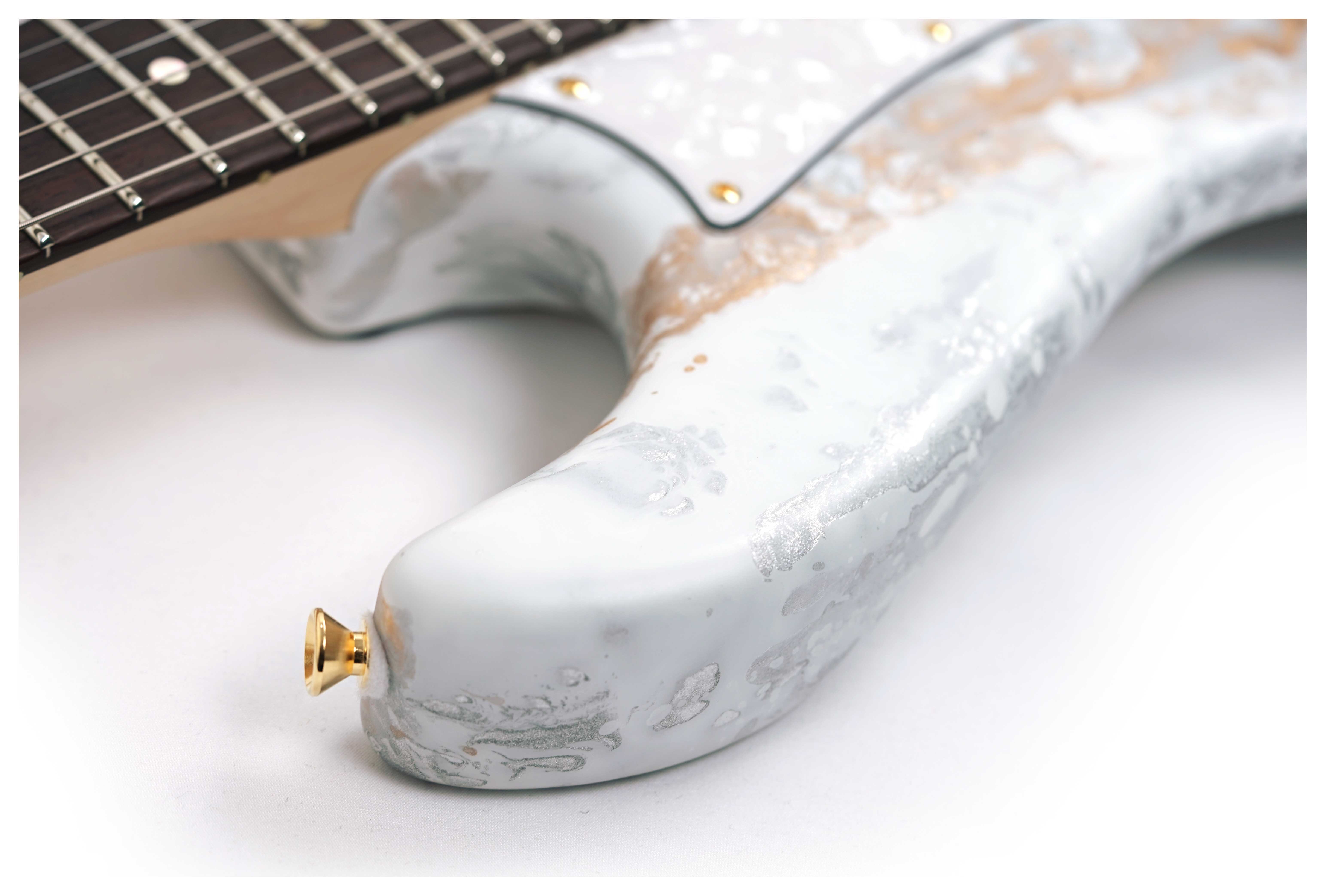 GUITARGUITAR Tyler Dann Huff Studio Elite HDX White Shmear