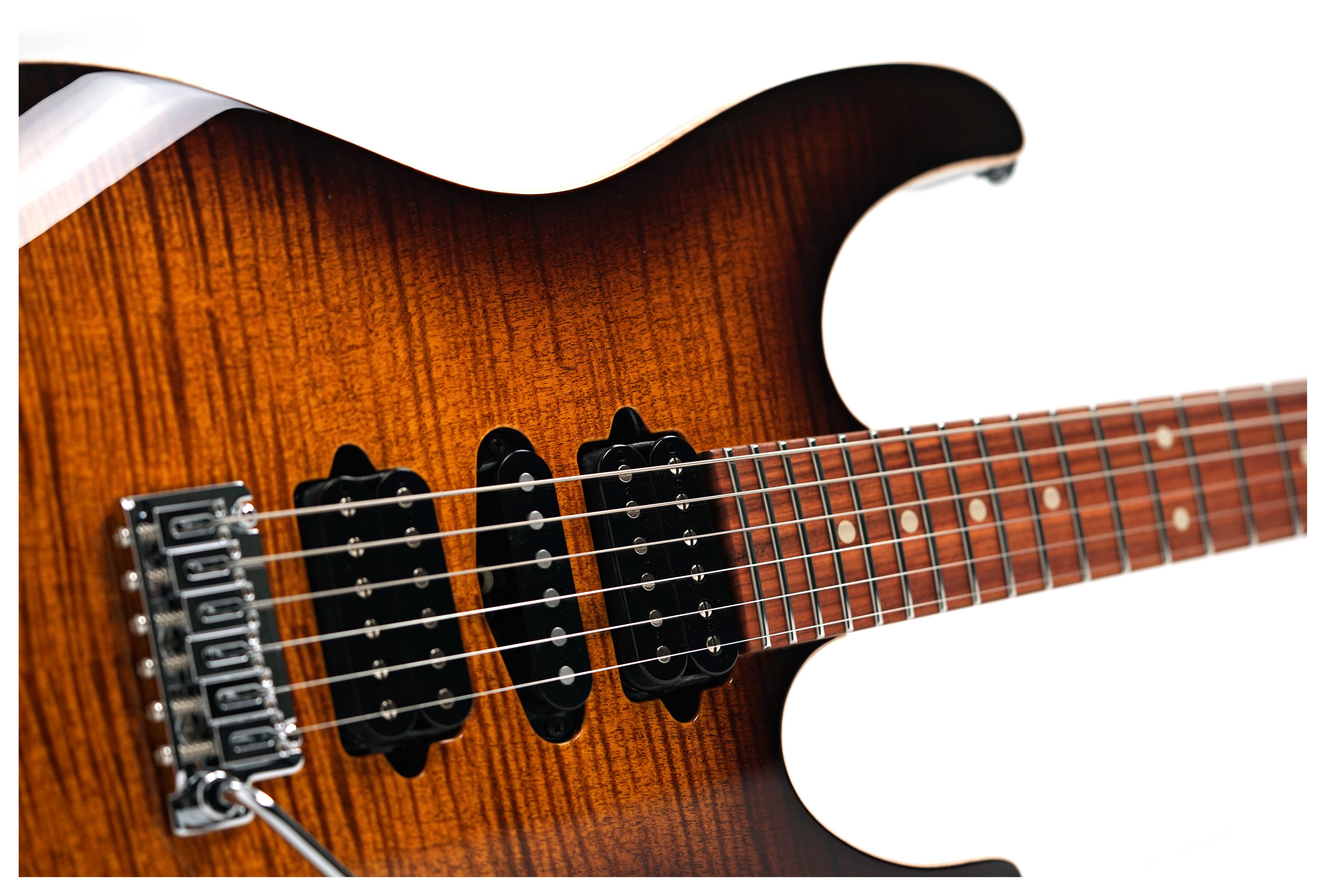 GUITARGUITAR Suhr Modern Plus Bengal Burst Pau Ferro Fingerboard HSH #91381