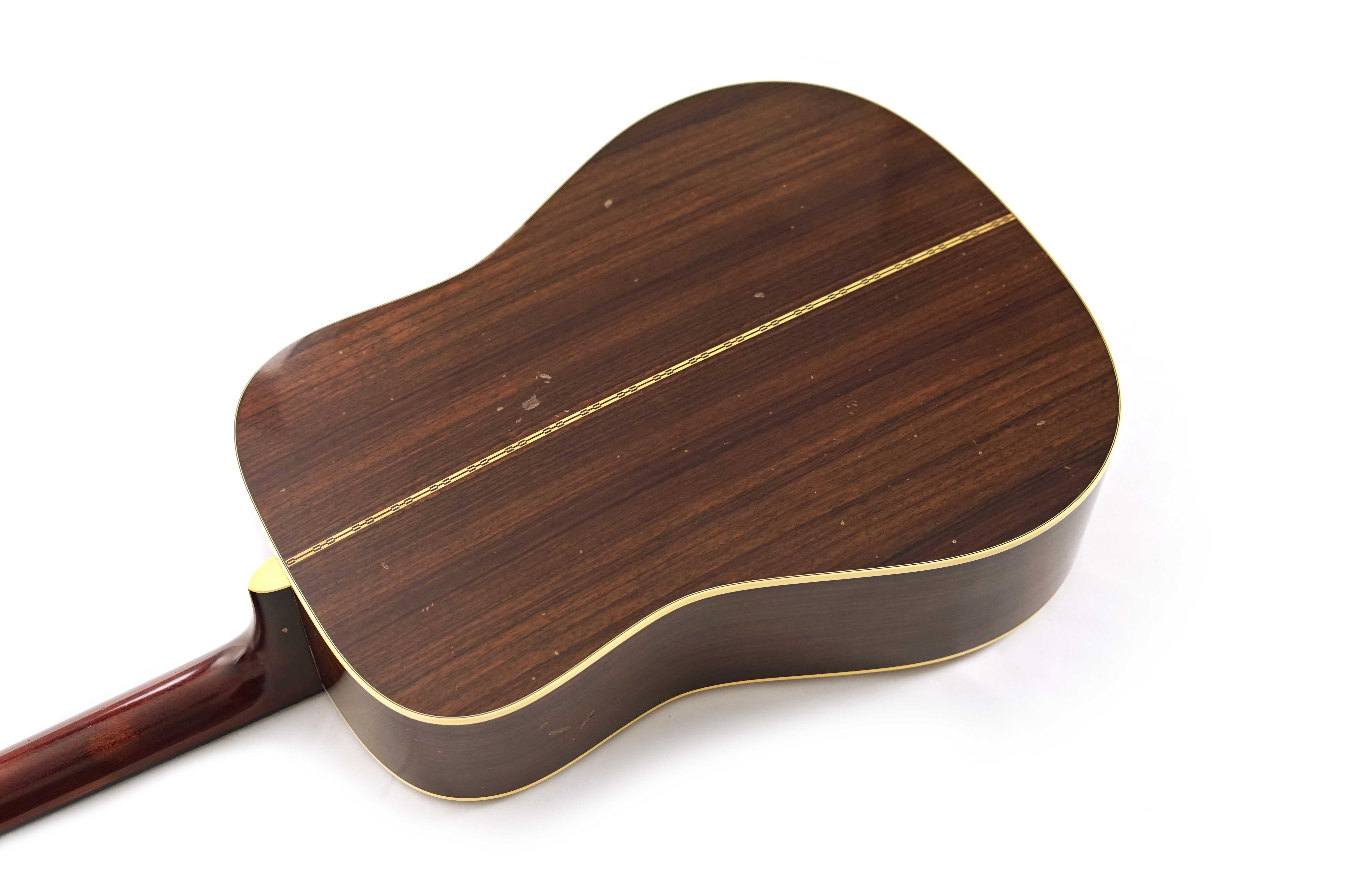 GUITARGUITAR Martin D-28 Rich Robinson Custom Signature Edition
