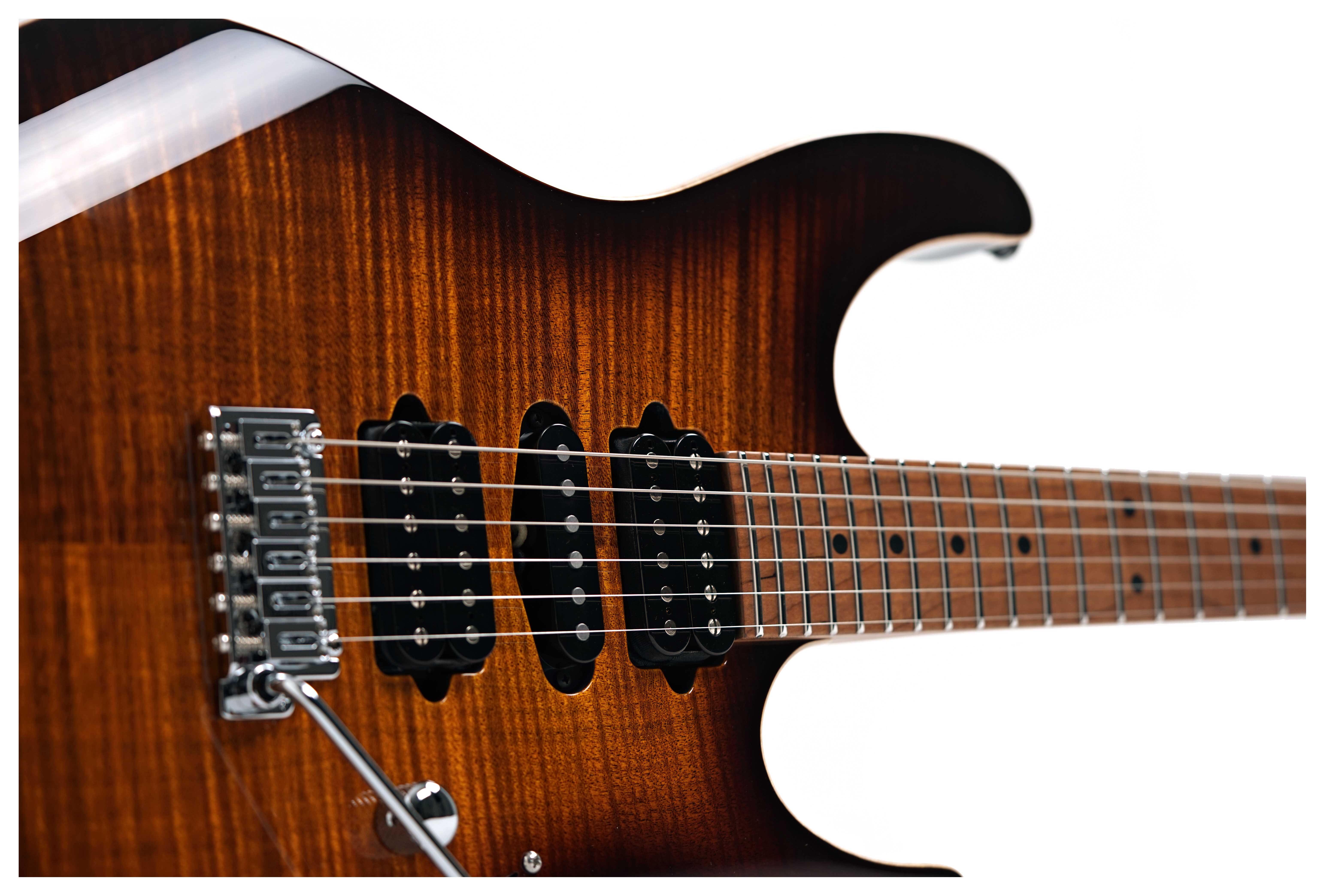 GUITARGUITAR Suhr Modern Plus Bengal Burst Maple Fingerboard HSH #91379
