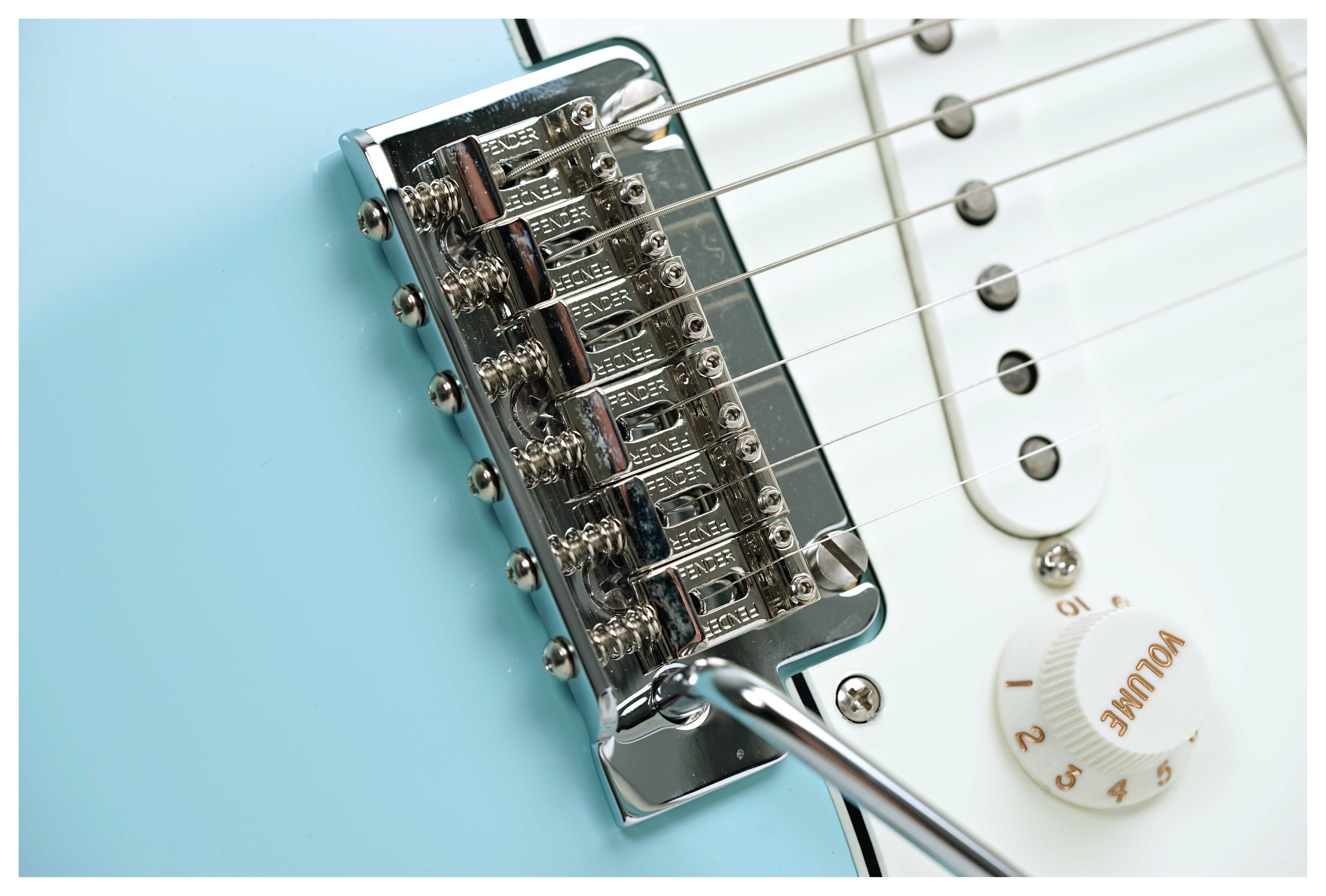 GUITARGUITAR Fender guitarguitar Exclusive Roasted Player II Stratocaster Sonic Blue with Custom Shop Pickups