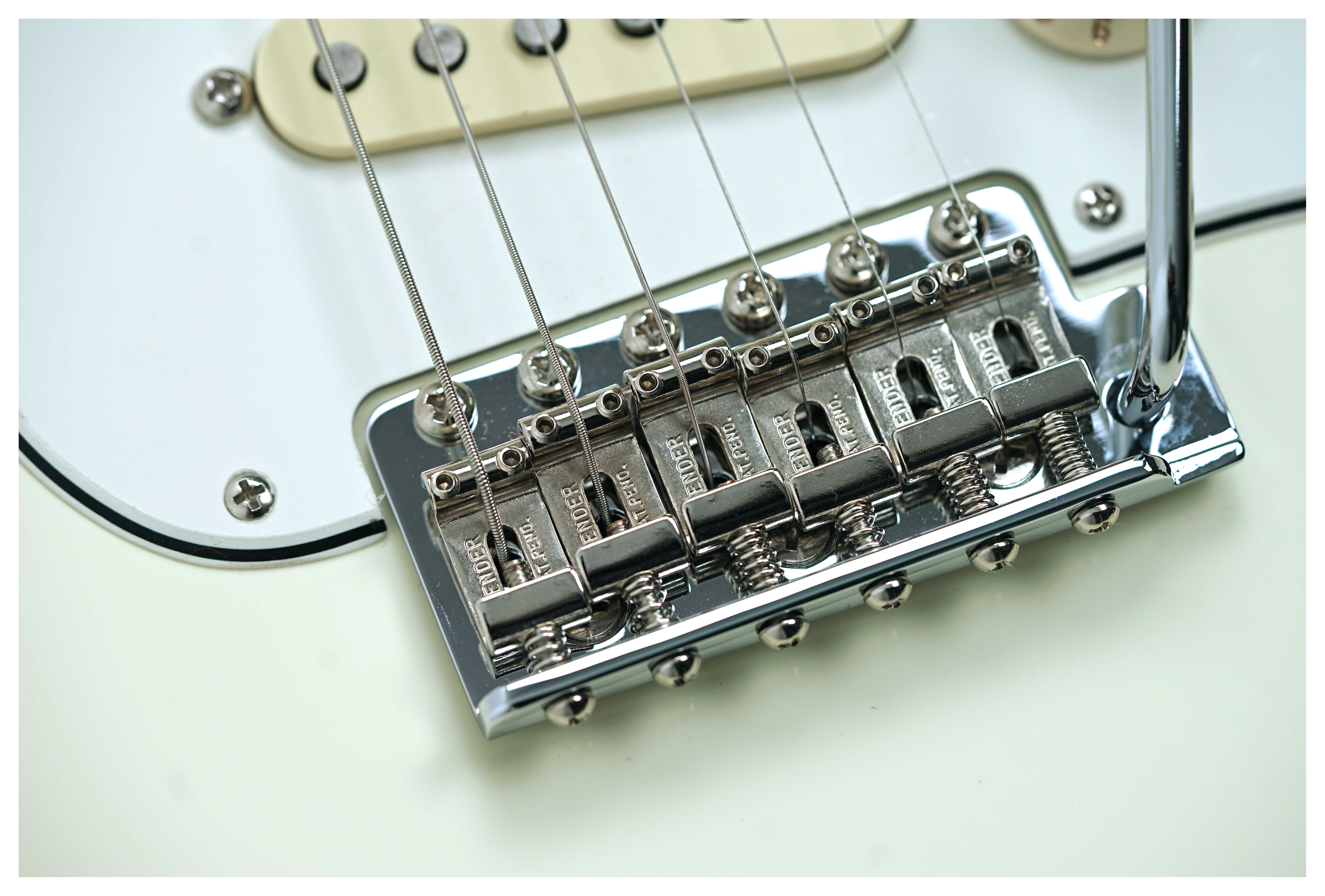 GUITARGUITAR Fender guitarguitar Exclusive American Vintage II 73 Stratocaster Maple Fingerboard Olympic White #V16456