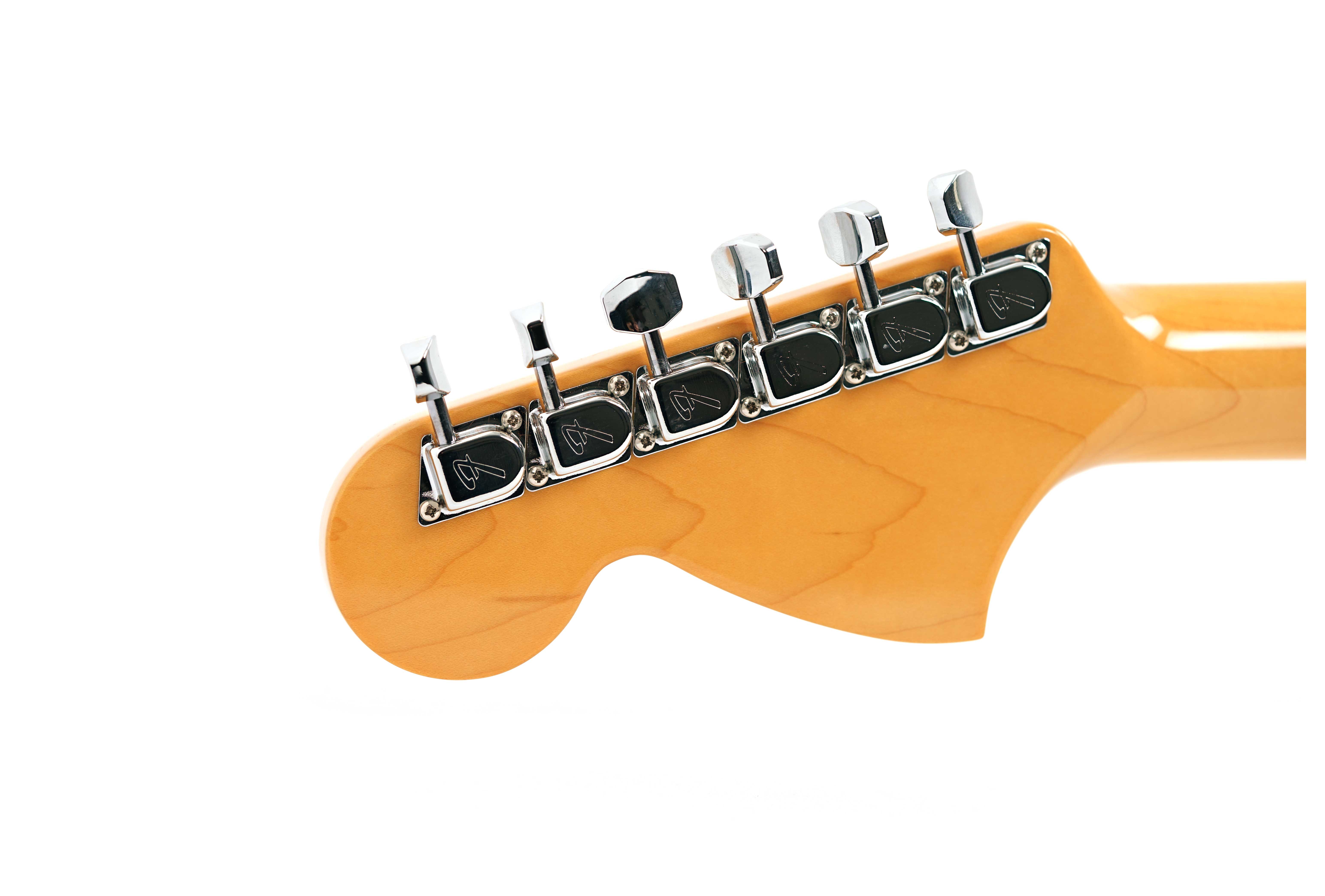 GUITARGUITAR Fender guitarguitar Exclusive American Vintage II 73 Stratocaster Maple Fingerboard Olympic White