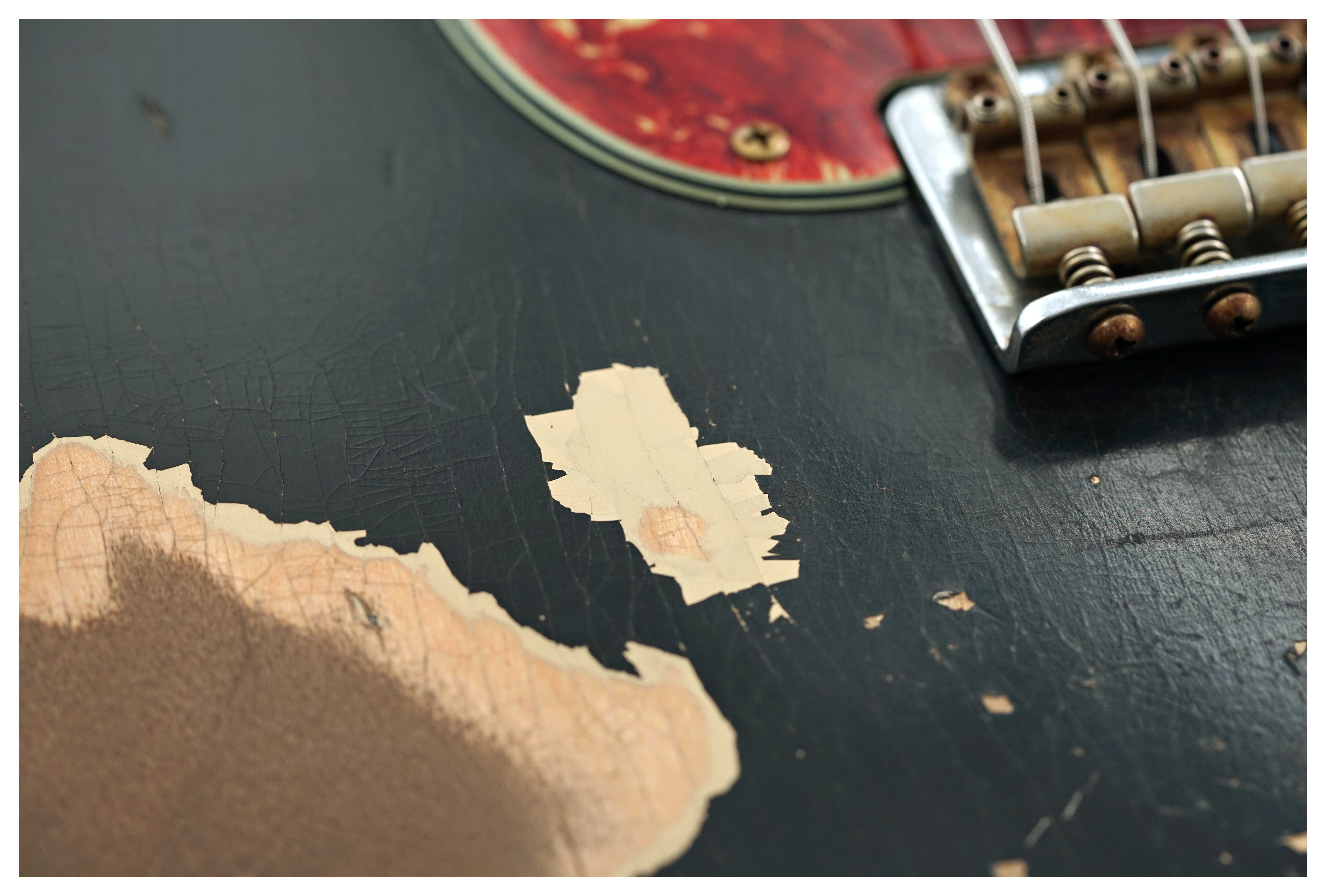 GUITARGUITAR Fender Custom Shop 61 Stratocaster Heavy Relic Black over Desert Sand Rosewood Fingerboard Master Built by Austin MacNutt #R139998