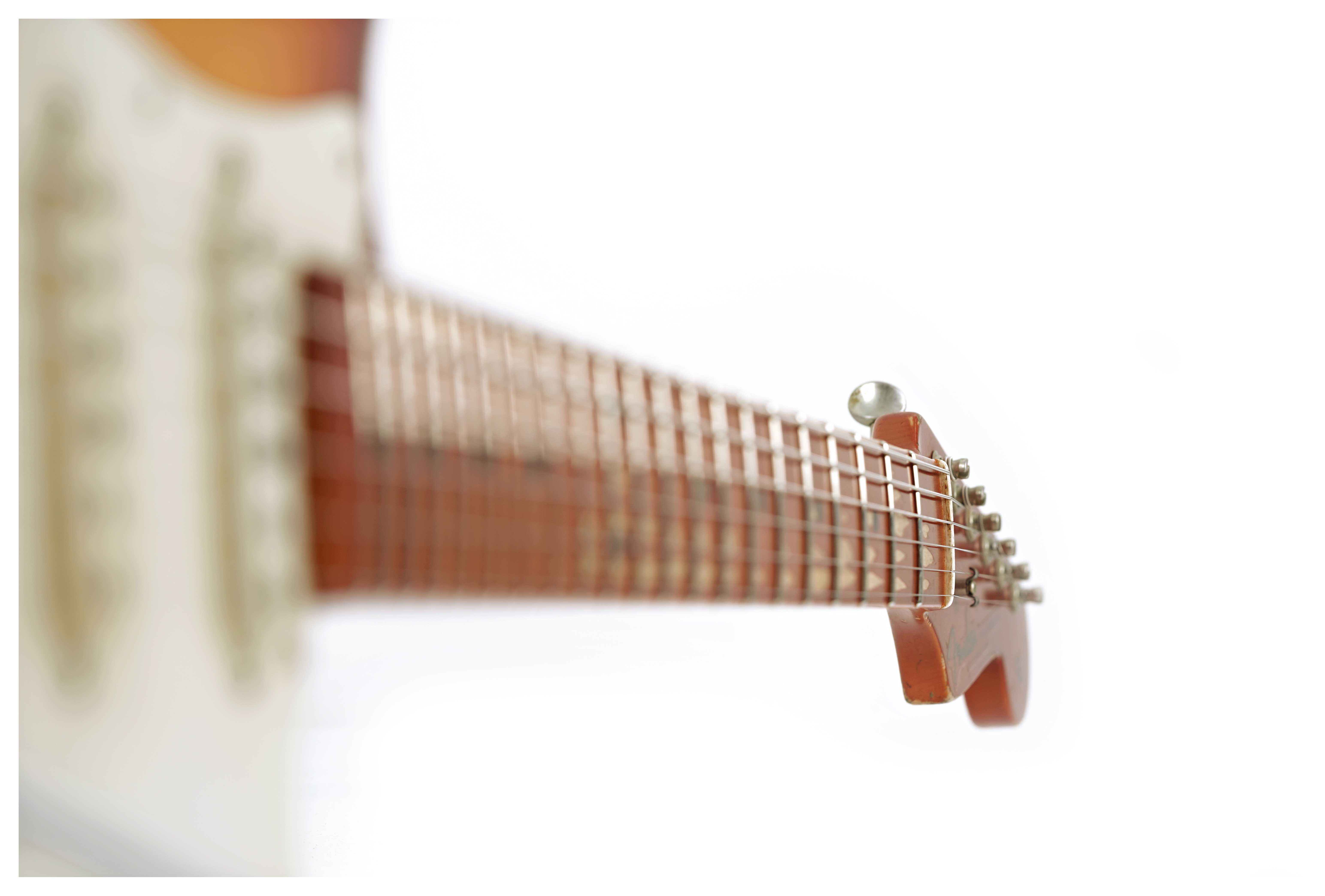 GUITARGUITAR Fender Custom Shop 1956 Stratocaster Journeyman Relic Transparent 3 Tone Sunburst Masterbuilt by Levi Perry #CZ565540