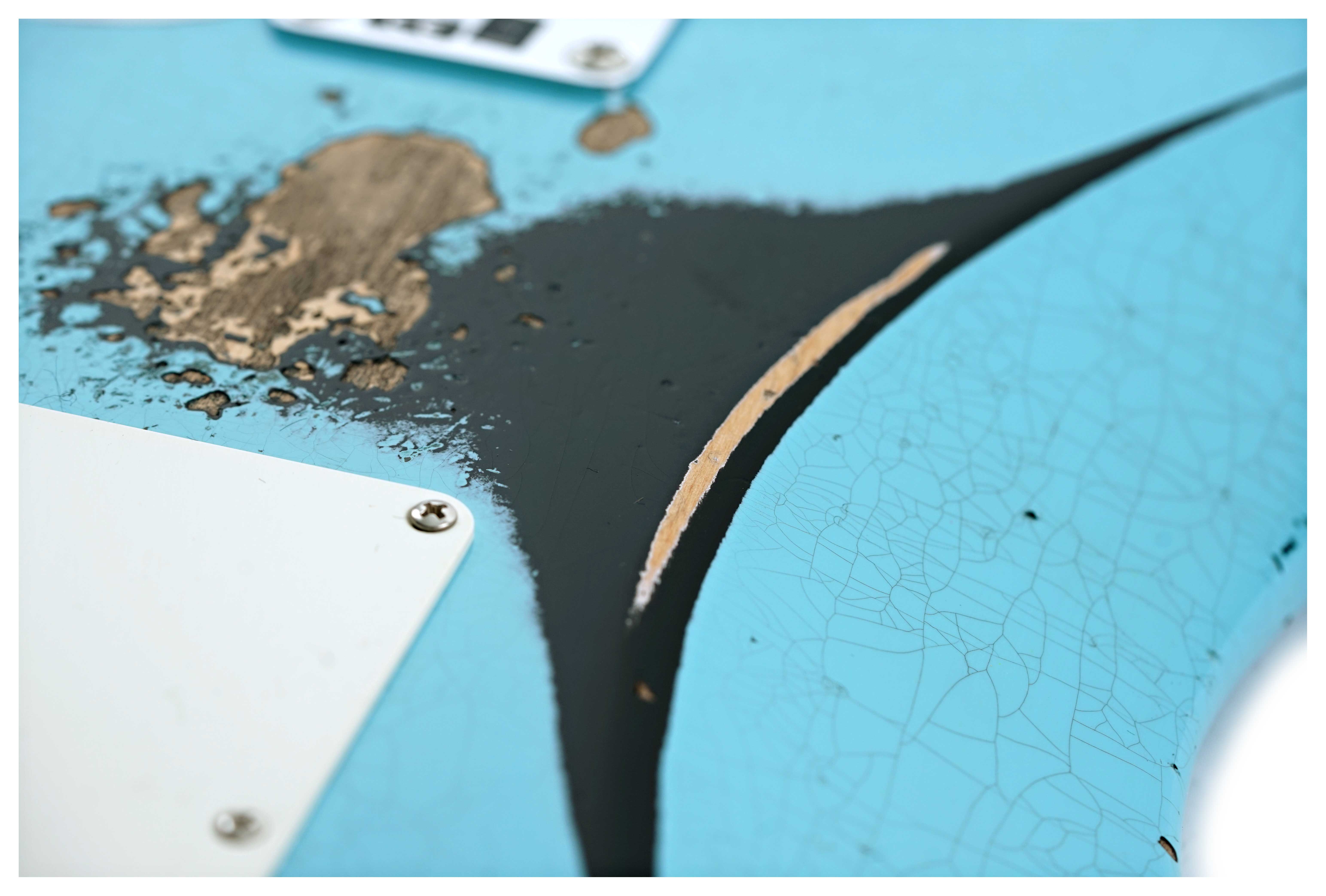 GUITARGUITAR Fender Custom Shop 1963 Stratocaster Heavy Relic with Closet Classic Hardware Daphne Blue Over Black #CZ582547