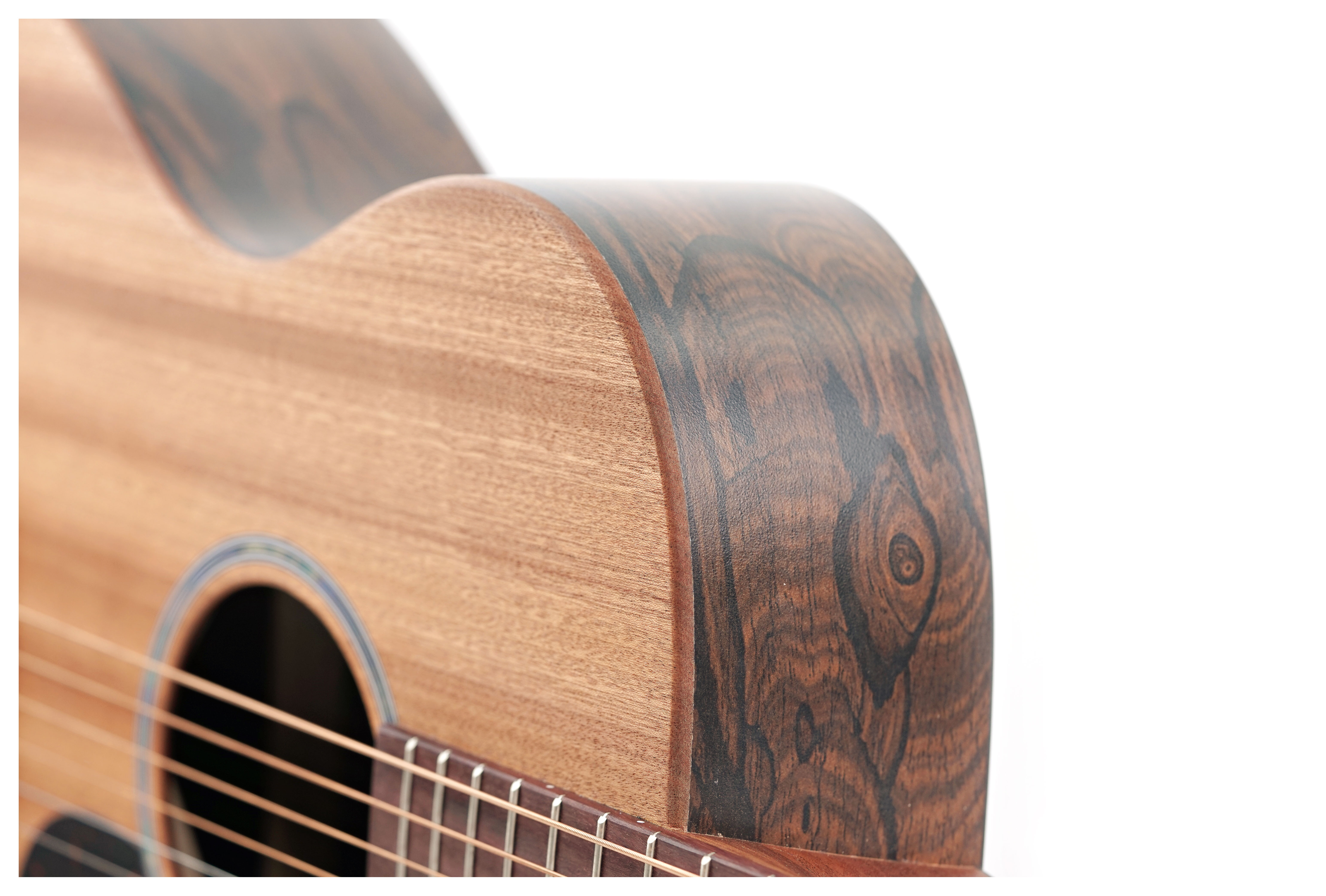GUITARGUITAR Martin OMC-X2E Sapele Ziricote
