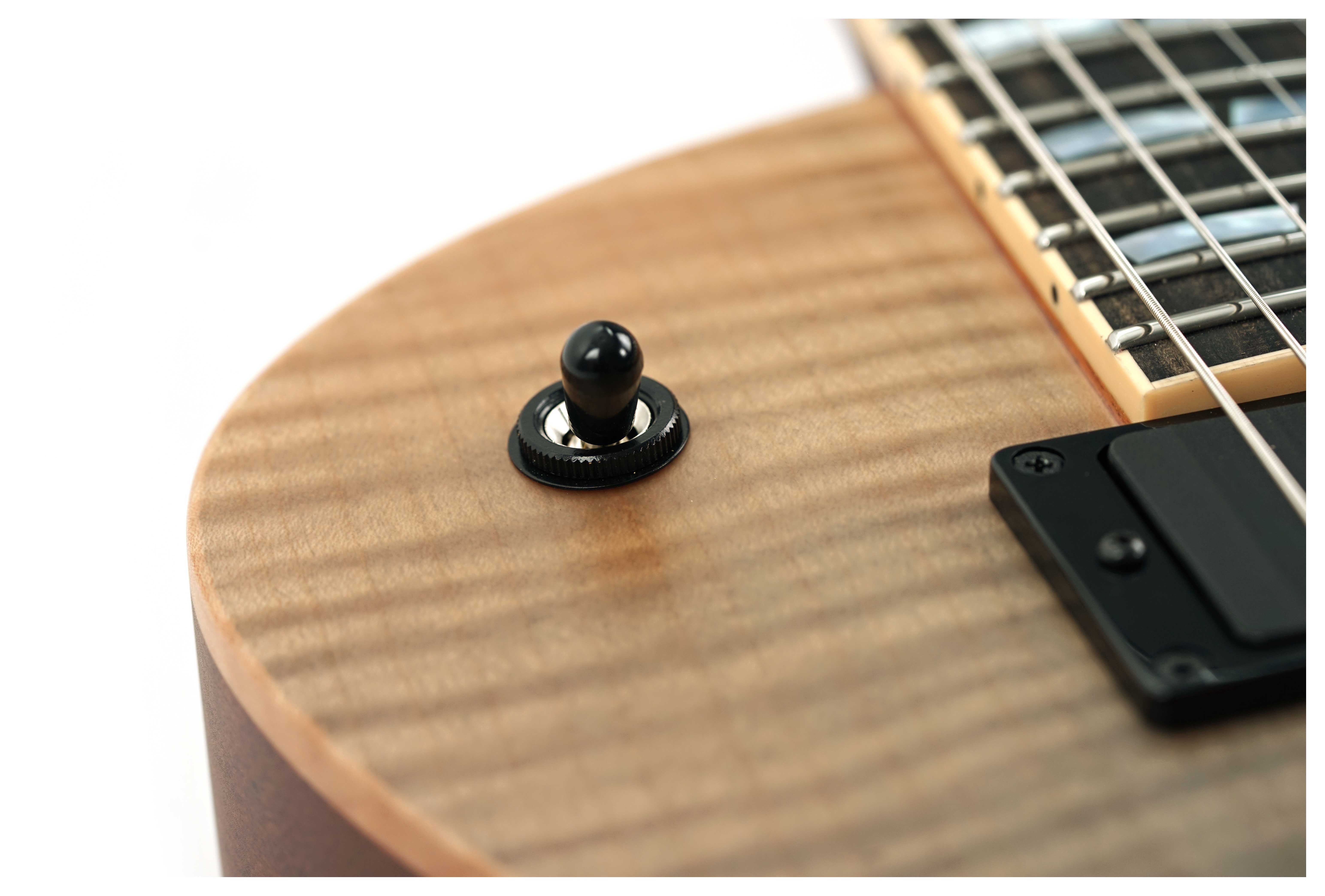 GUITARGUITAR ESP USA Eclipse Flame Maple EMG FR Black Natural Fade Satin (Ex-Demo) #US24302