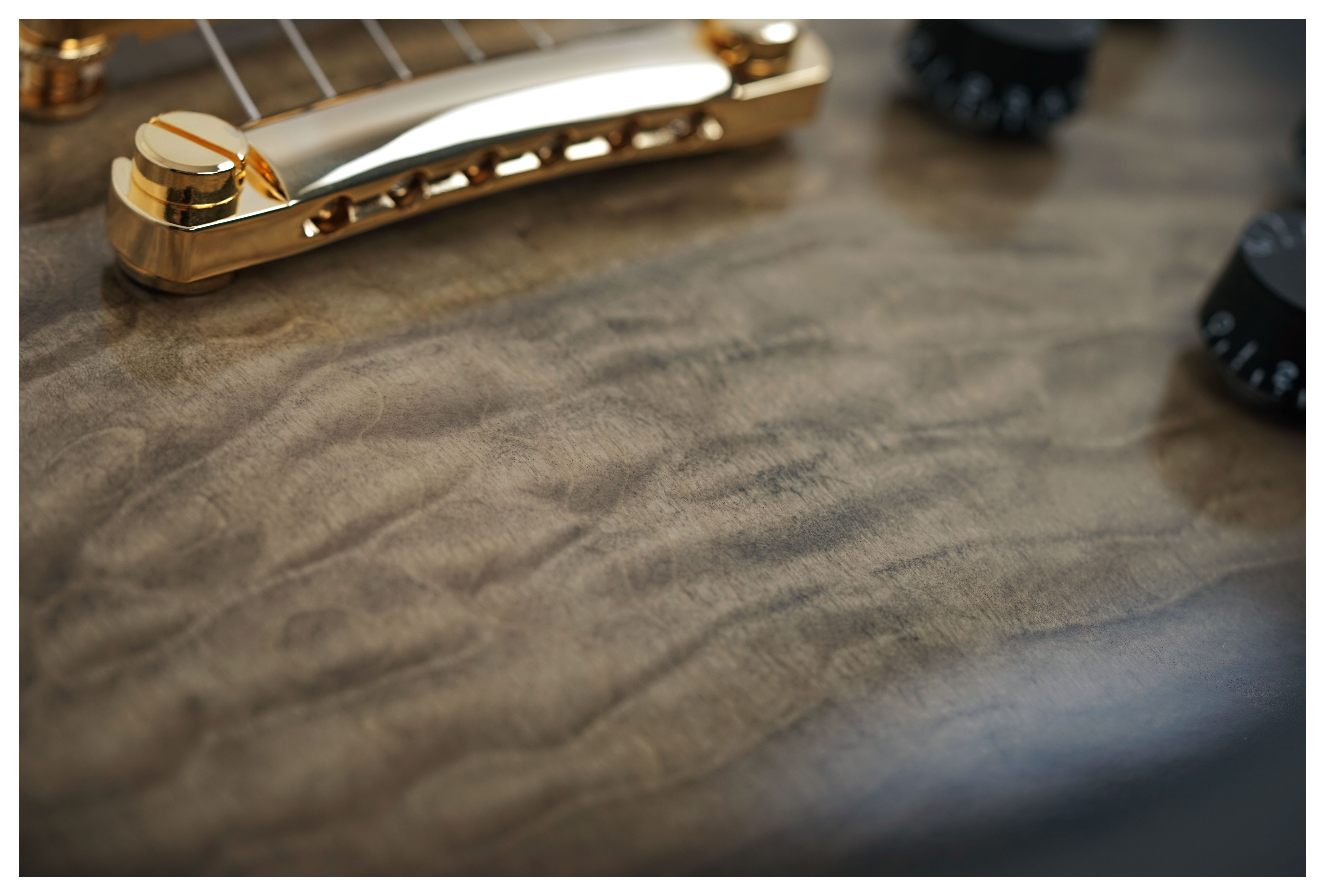 GUITARGUITAR Epiphone Inspired by Gibson Les Paul Custom Quilt Cobra Burst