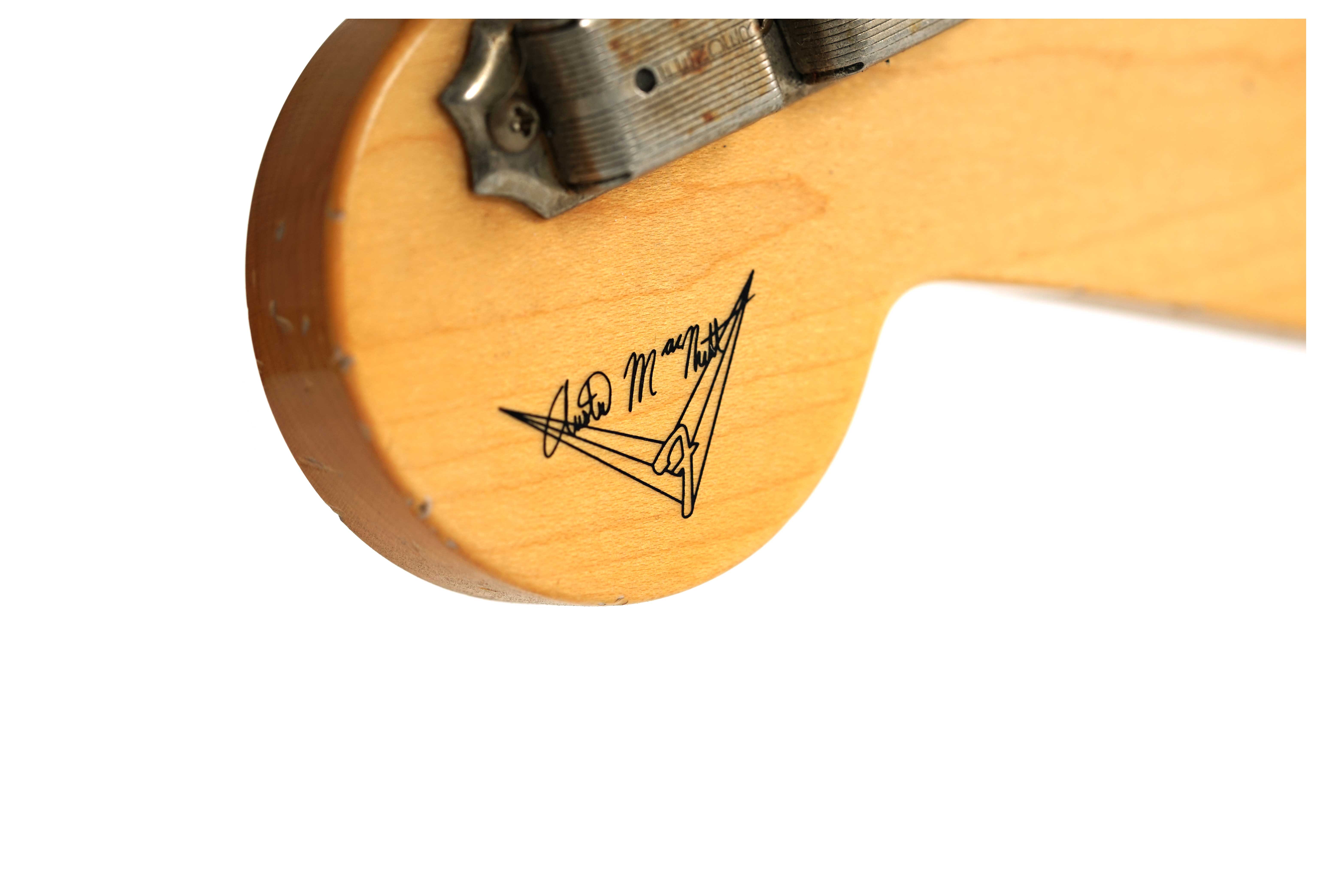 GUITARGUITAR Fender Custom Shop 1962 Stratocaster Journeyman Relic Shoreline Gold Masterbuilt by Austin MacNutt