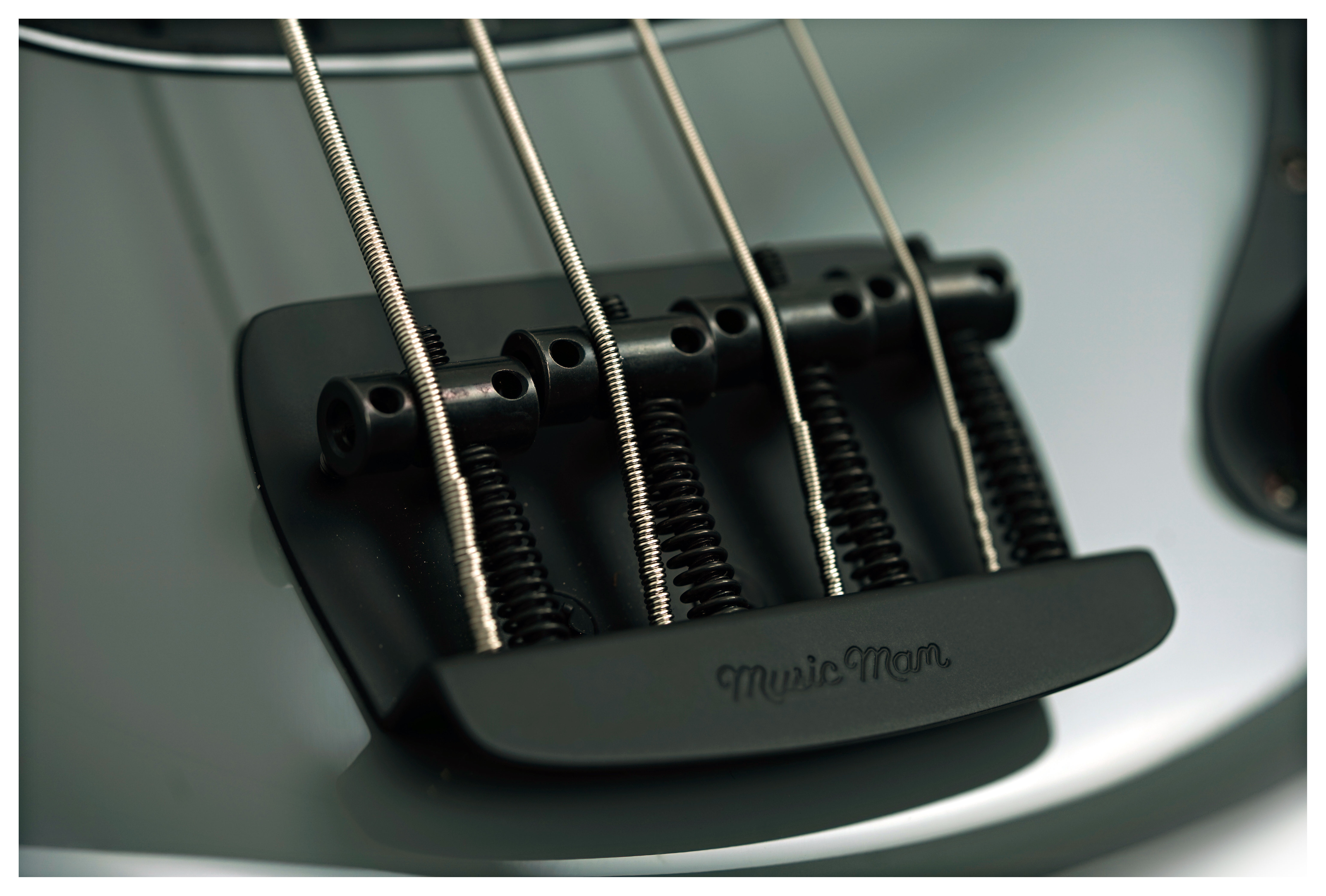GUITARGUITAR Music Man guitarguitar Exclusive Stingray 4 Moonstone Ebony Fingerboard #K11206