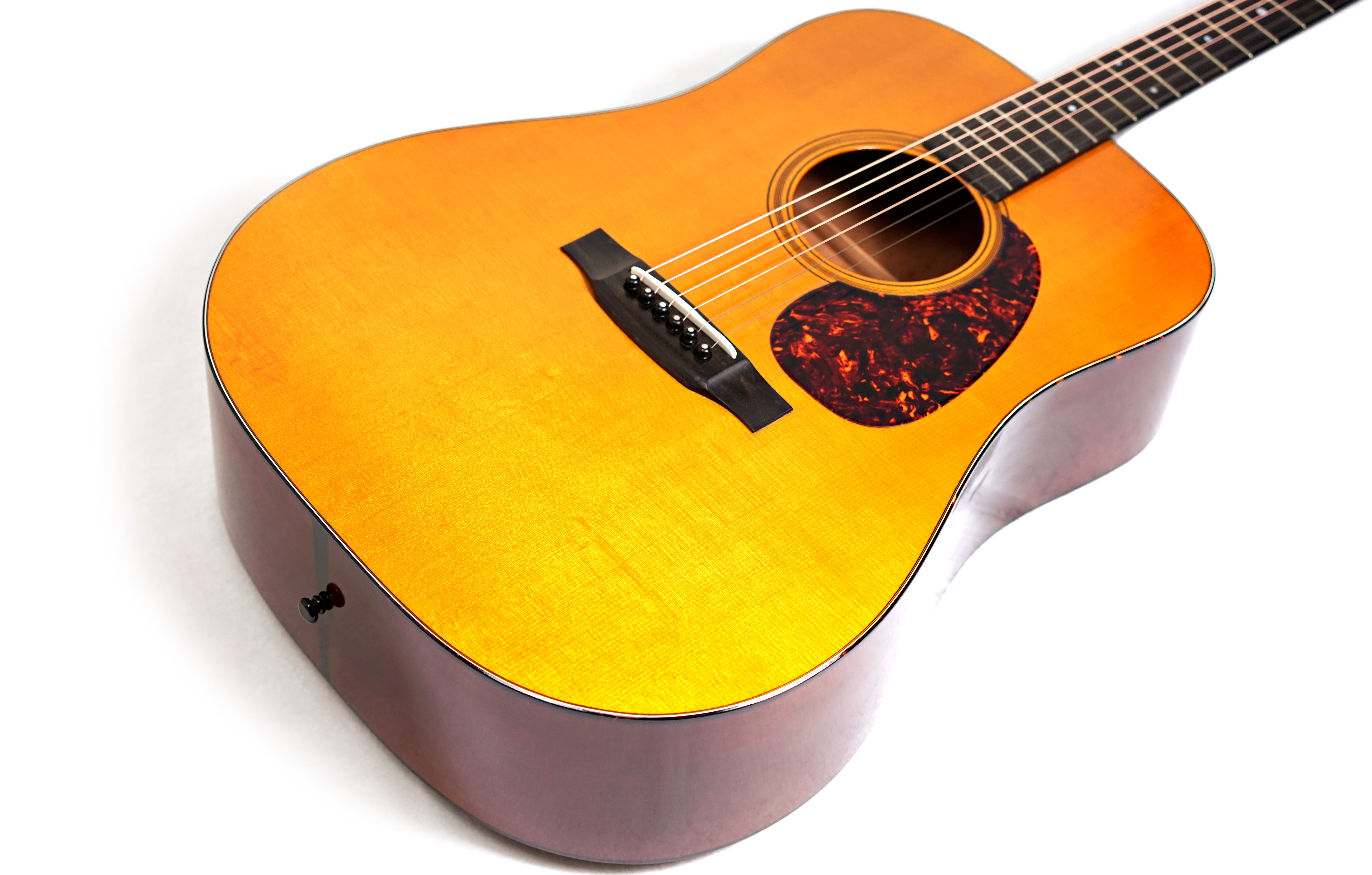 GUITARGUITAR Atkin The Essential D Aged