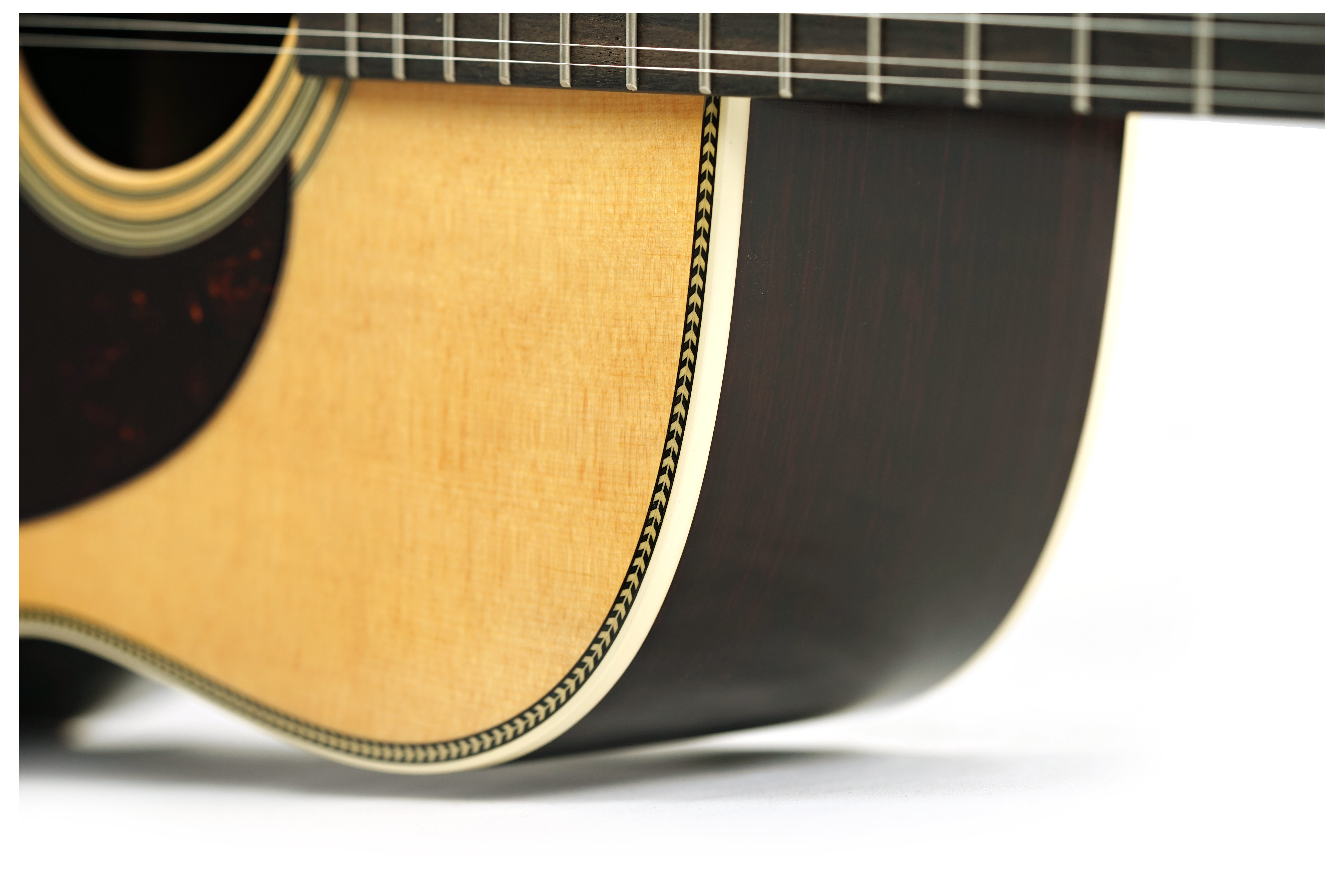 GUITARGUITAR Martin HD12-28 Re-imagined