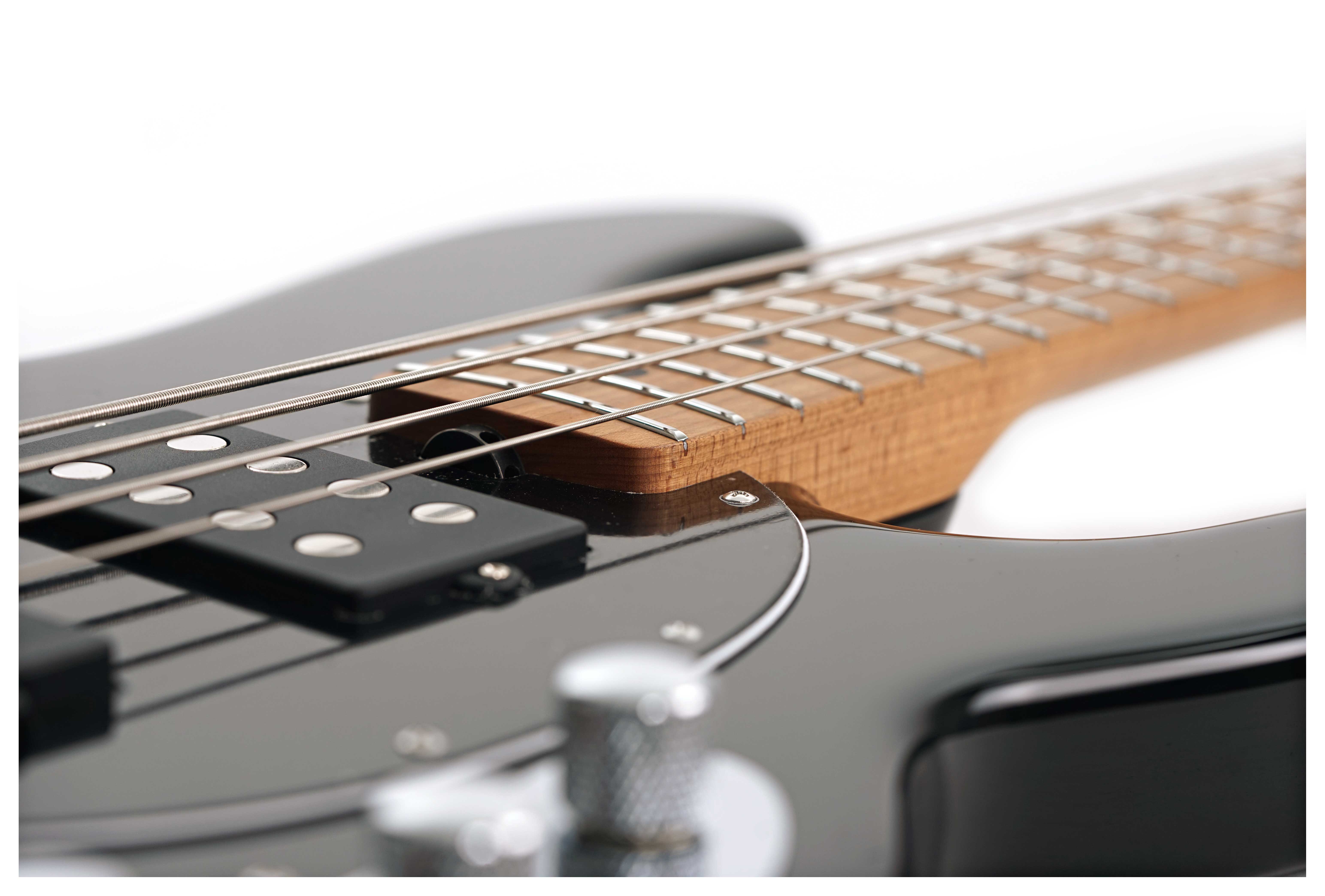 GUITARGUITAR Music Man Stingray Special 4 HH Black Maple Fingerboard #F99328