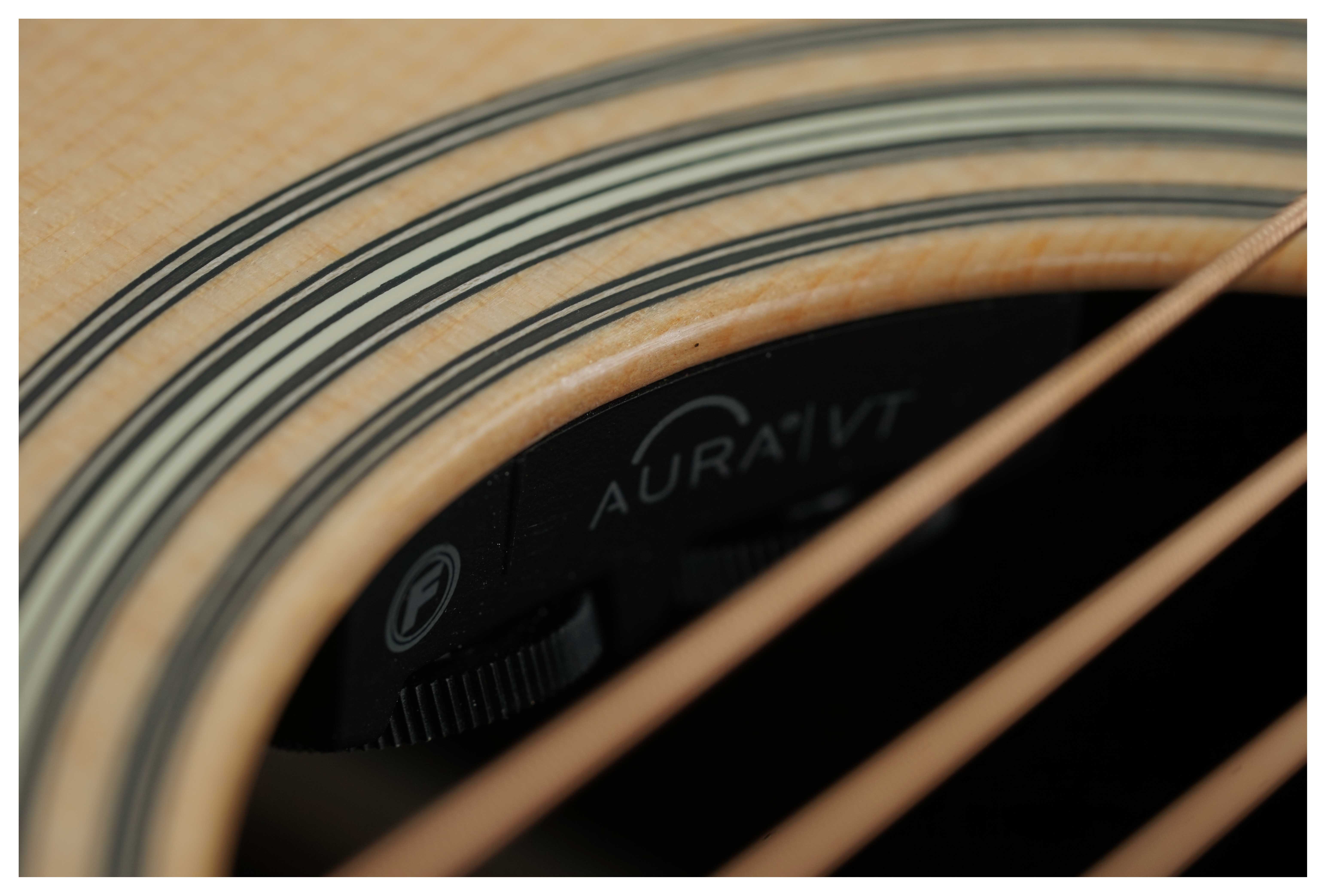 GUITARGUITAR Martin OM28E Modern Deluxe