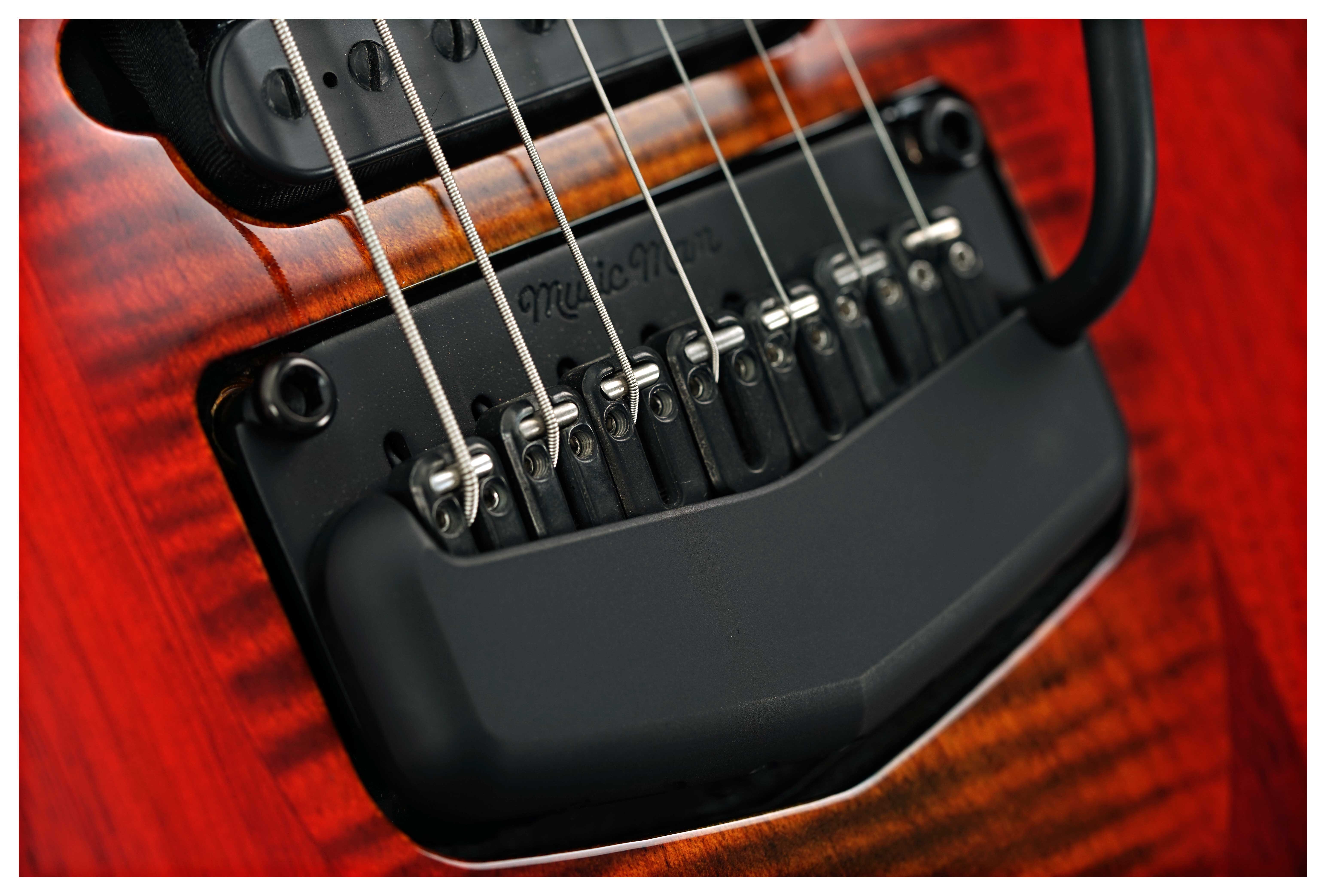 GUITARGUITAR Music Man Majesty 7 Ember Glow Ebony Fingerboard #M017024
