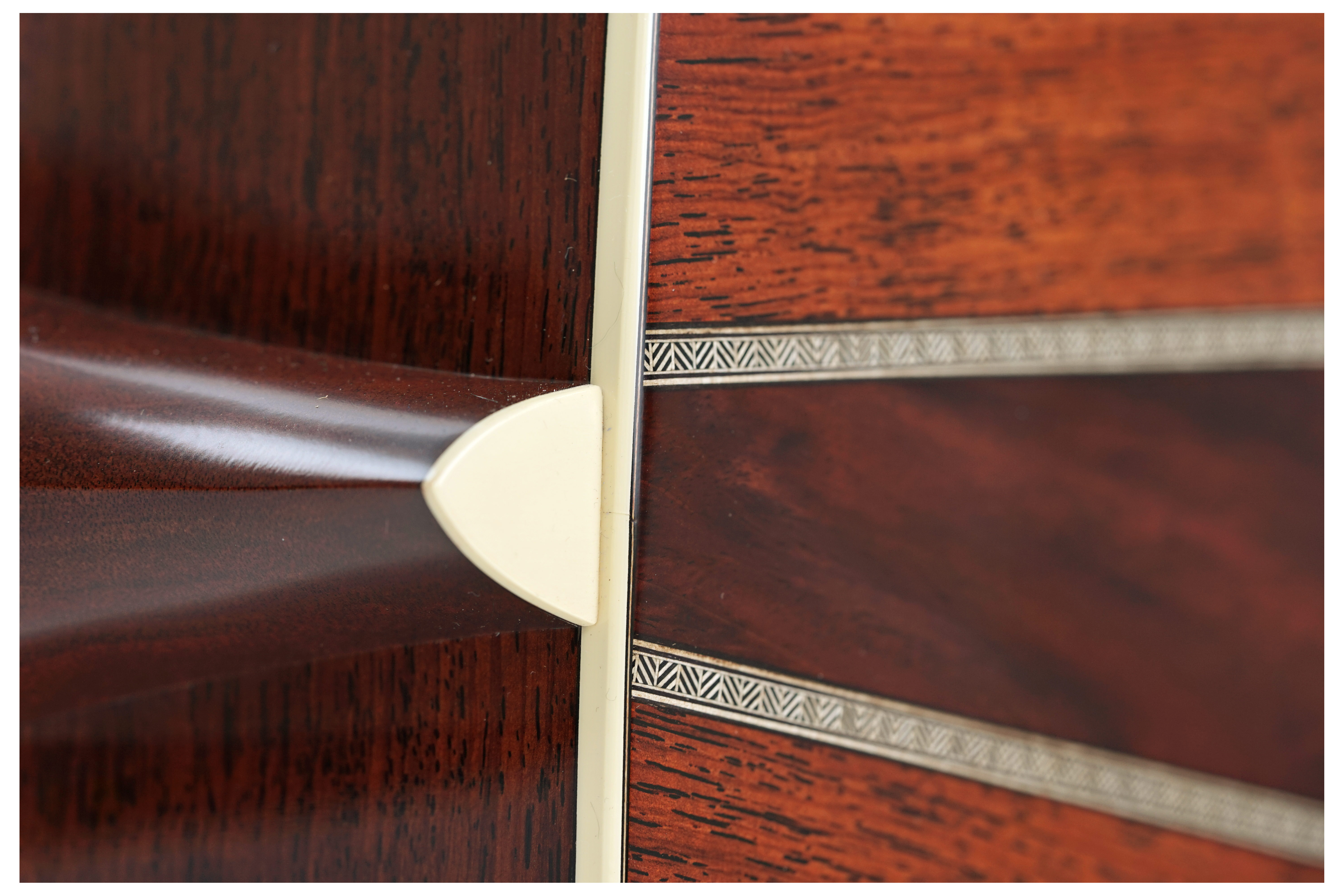 GUITARGUITAR Martin Custom Shop SD-28 Guatemalan Rosewood