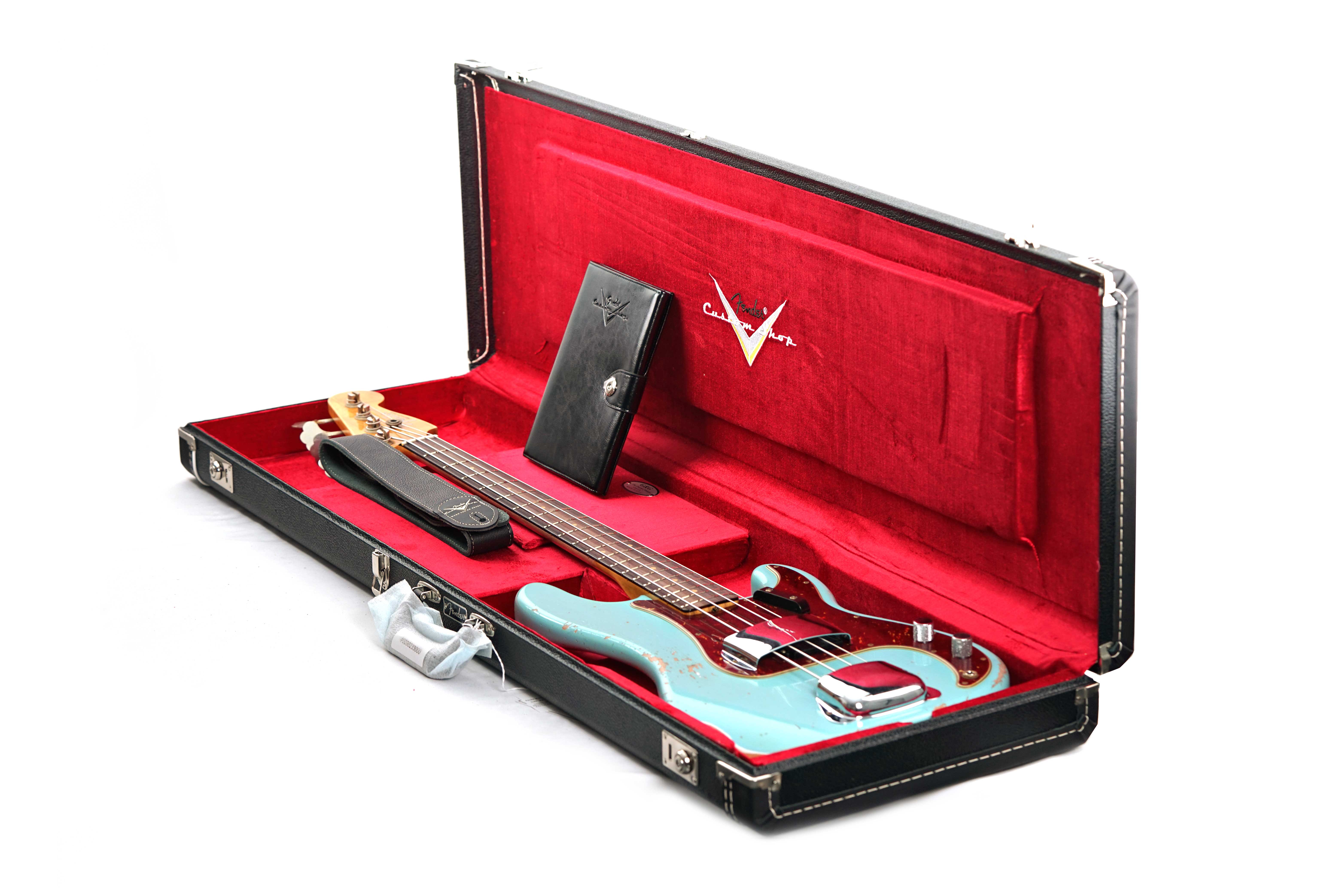 GUITARGUITAR Fender Custom Shop Limited Edition 1963 Precision Bass Heavy Relic Aged Daphne Blue #CZ580843