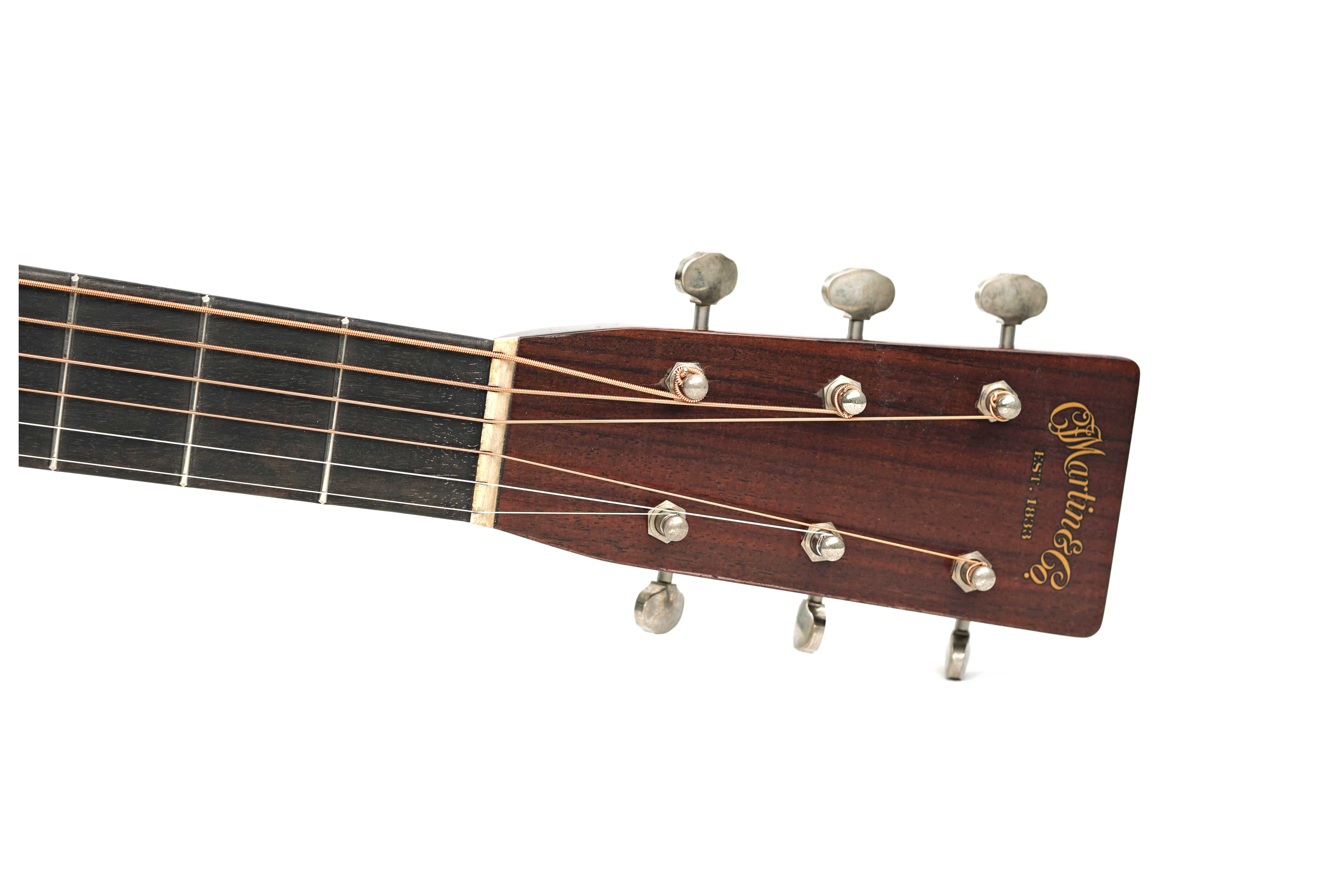 GUITARGUITAR Martin Custom Shop Expert D-28 1937 Aged