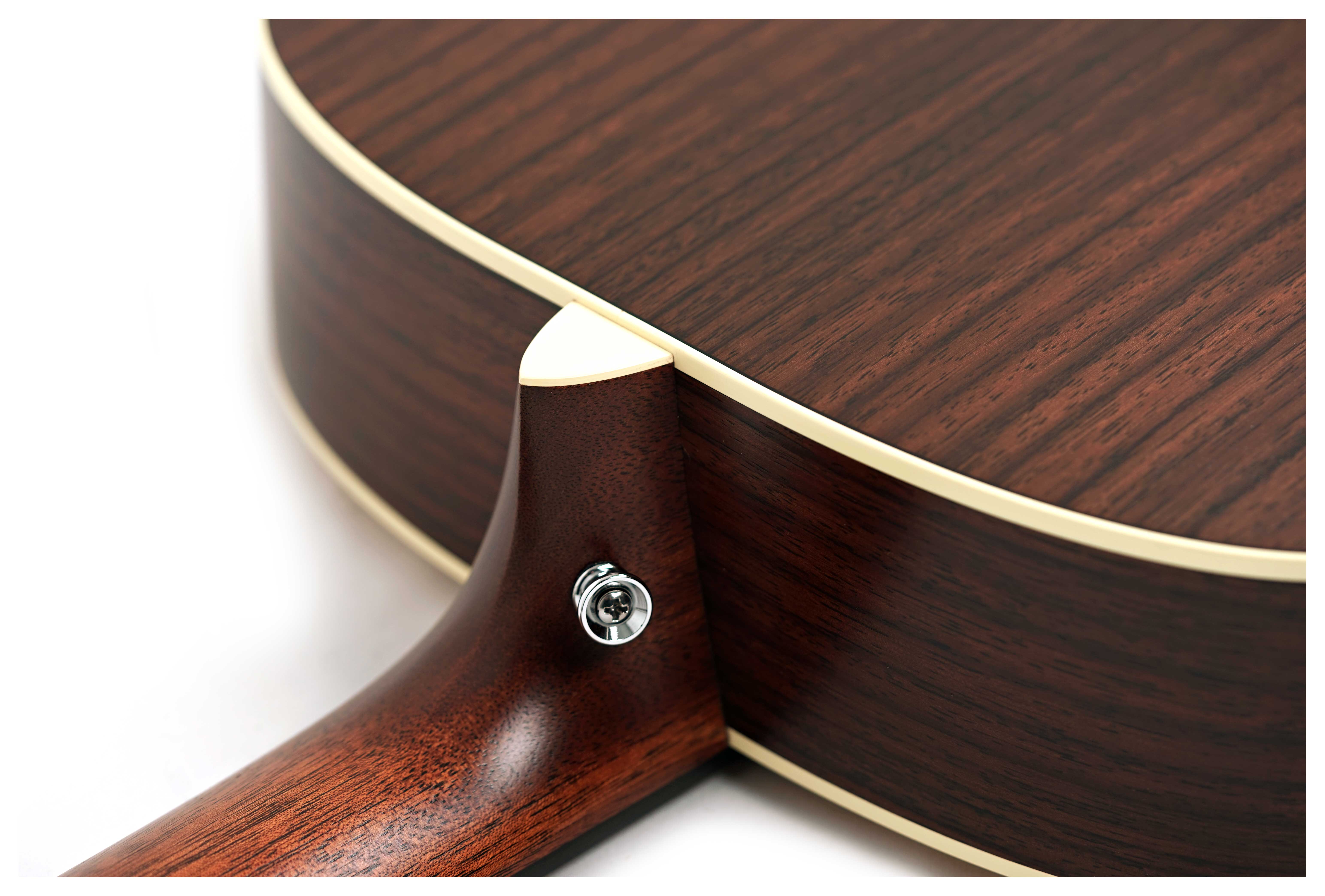 GUITARGUITAR Martin Grand J16E 12 String
