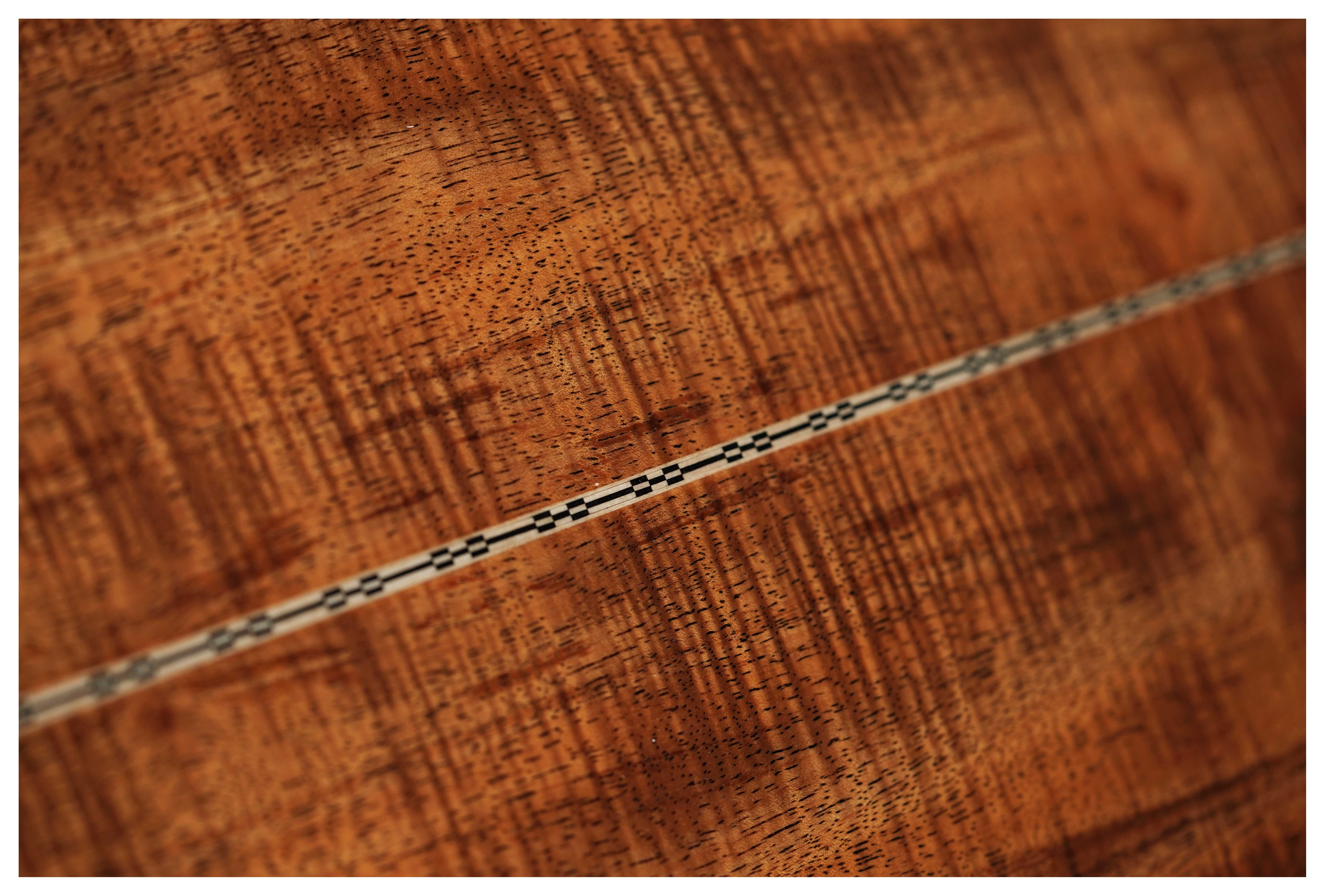 GUITARGUITAR Martin Custom Shop Dreadnought Koa Top, Back and Sides