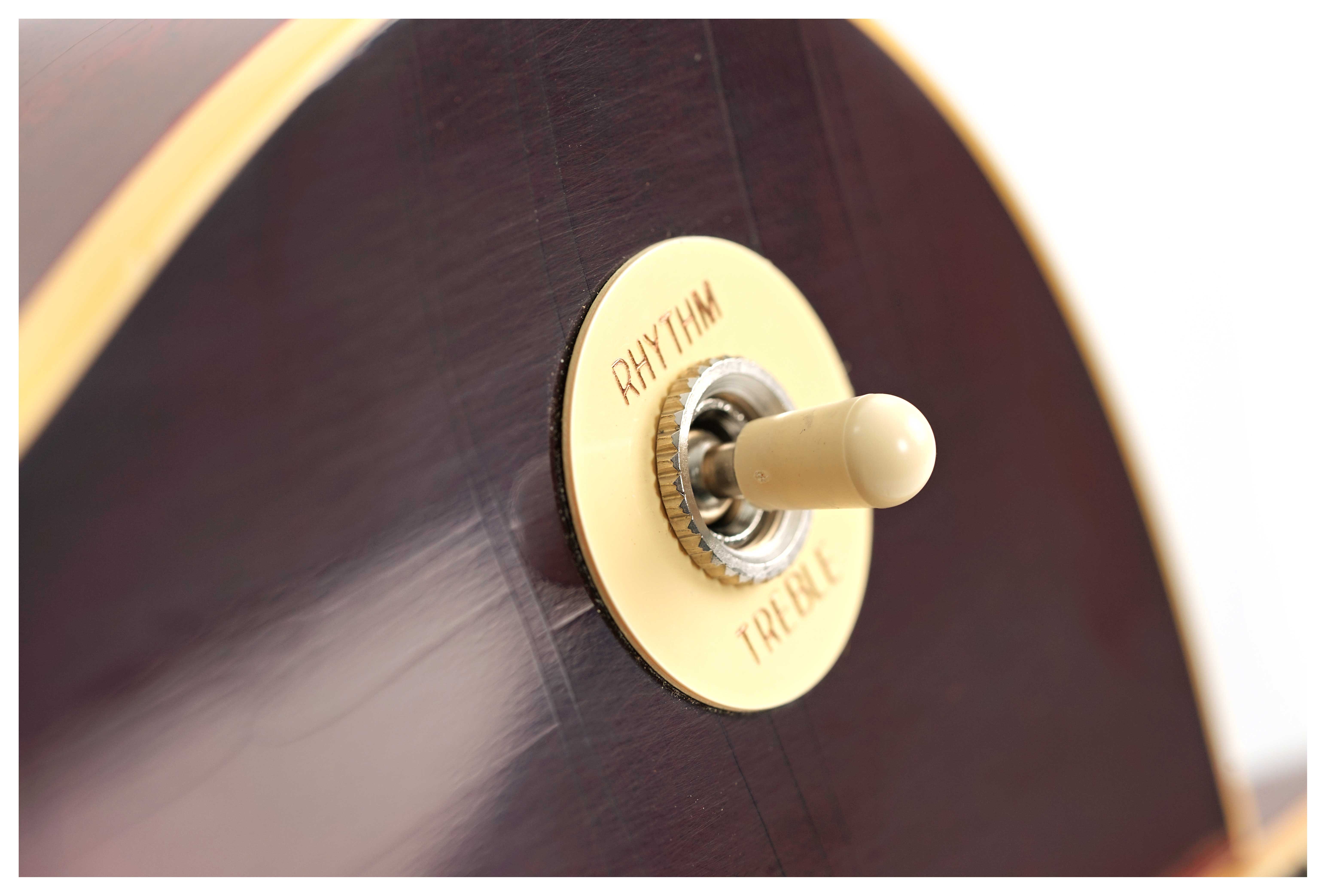 GUITARGUITAR Gibson Custom Shop 1958 Les Paul Standard Reissue Murphy Lab Ultra Light Aged Bourbon Burst #84385