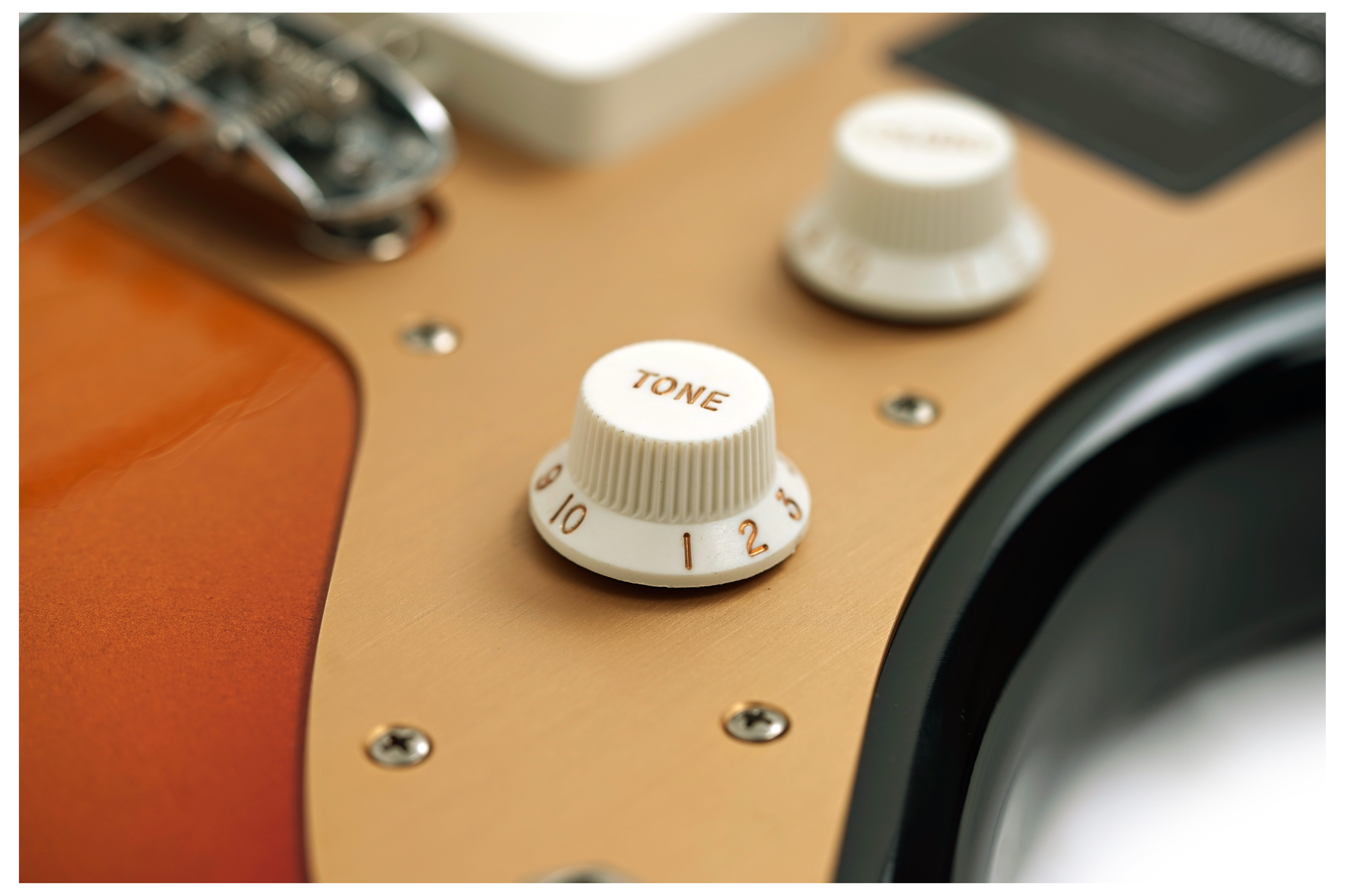 GUITARGUITAR Fender Limited Edition Vintera II Road Worn '50s Jazzmaster Rosewood Fingerboard 3-Colour Sunburst #MX25156014