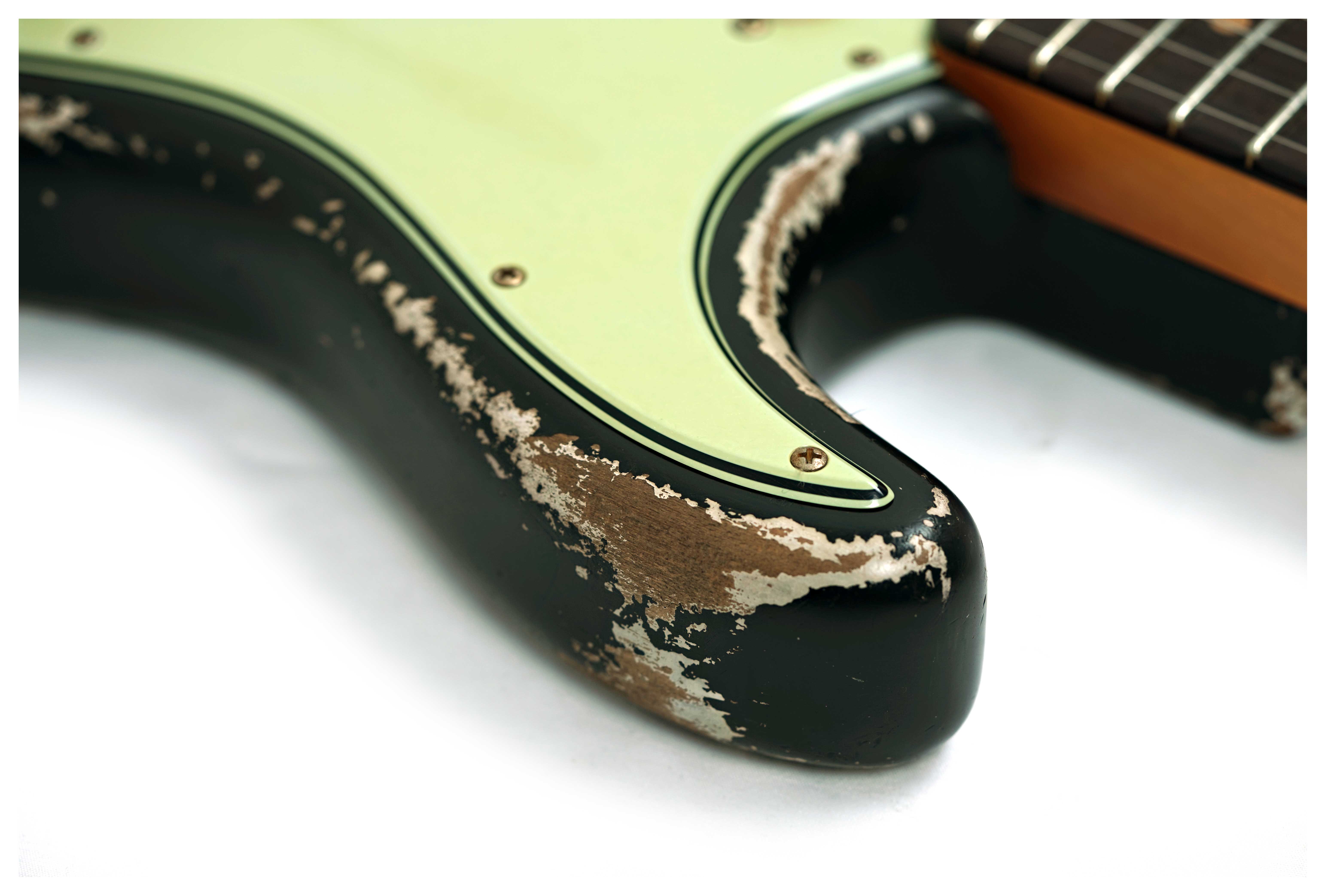 GUITARGUITAR Fender Custom Shop 61 Stratocaster Heavy Relic Black over Shoreline Gold Master Built by Paul Waller #R147453