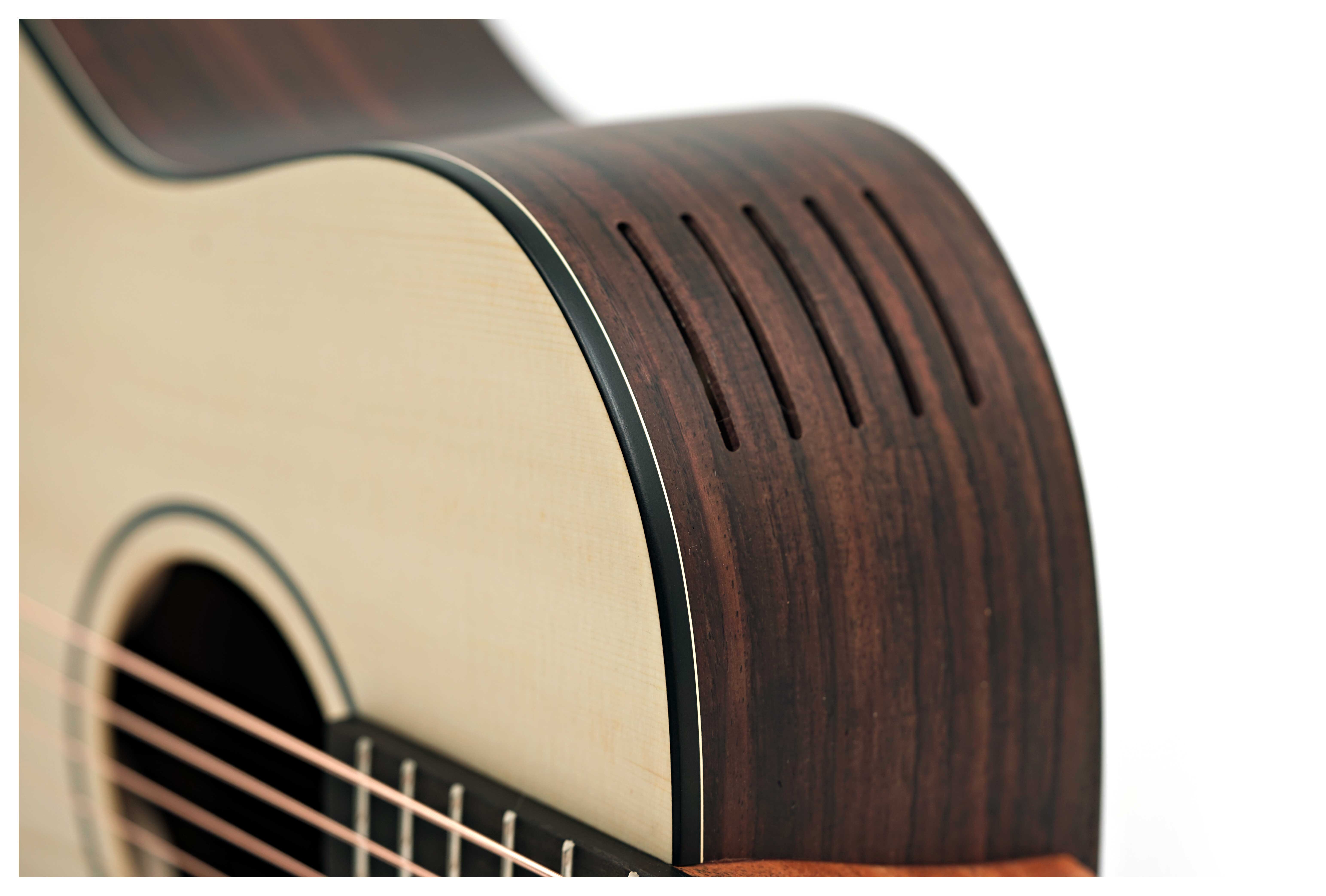 GUITARGUITAR Furch Pioneer-ER With CNR System Active
