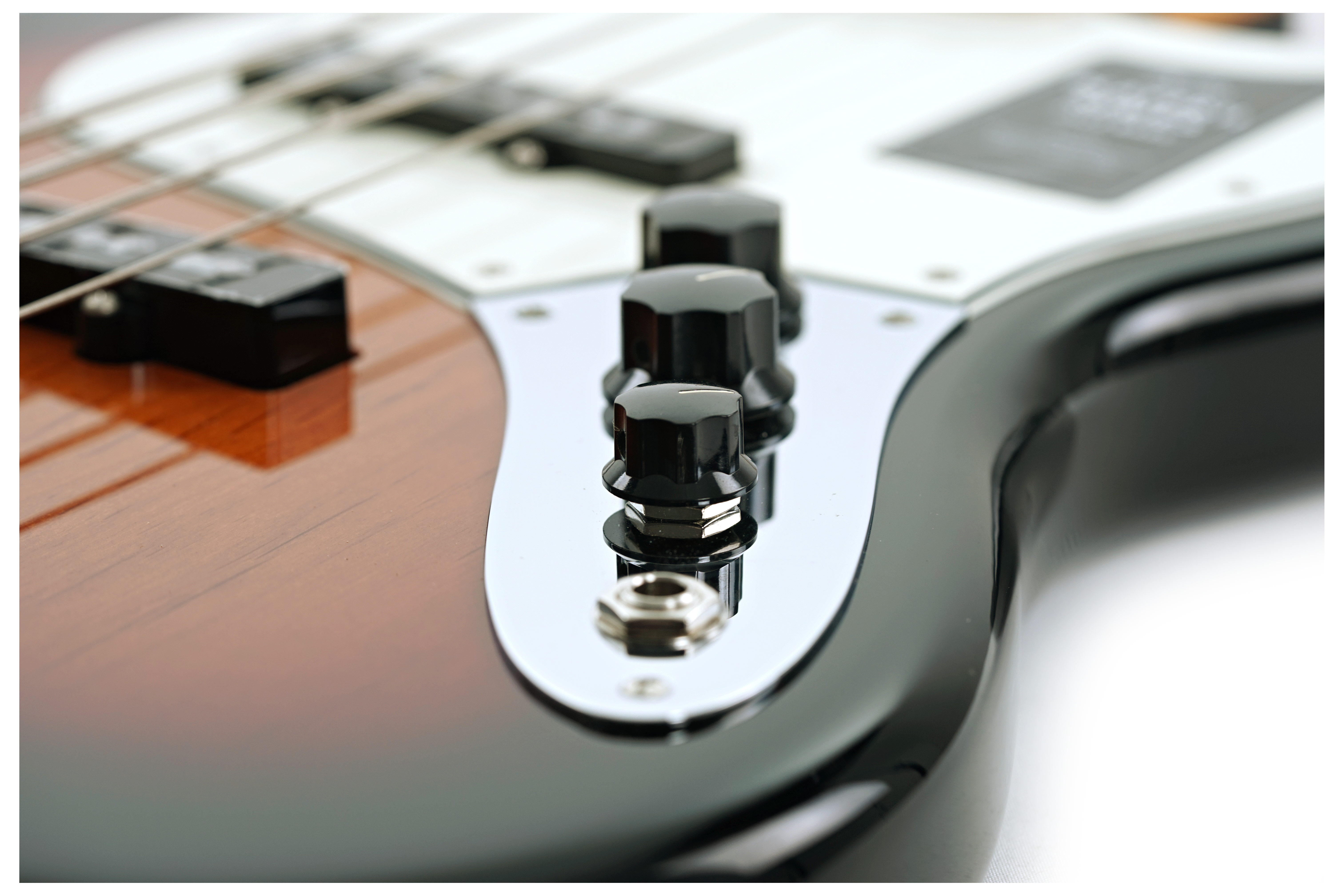 GUITARGUITAR Fender Player II Jazz Bass 3 Colour Sunburst Rosewood Fingerboard