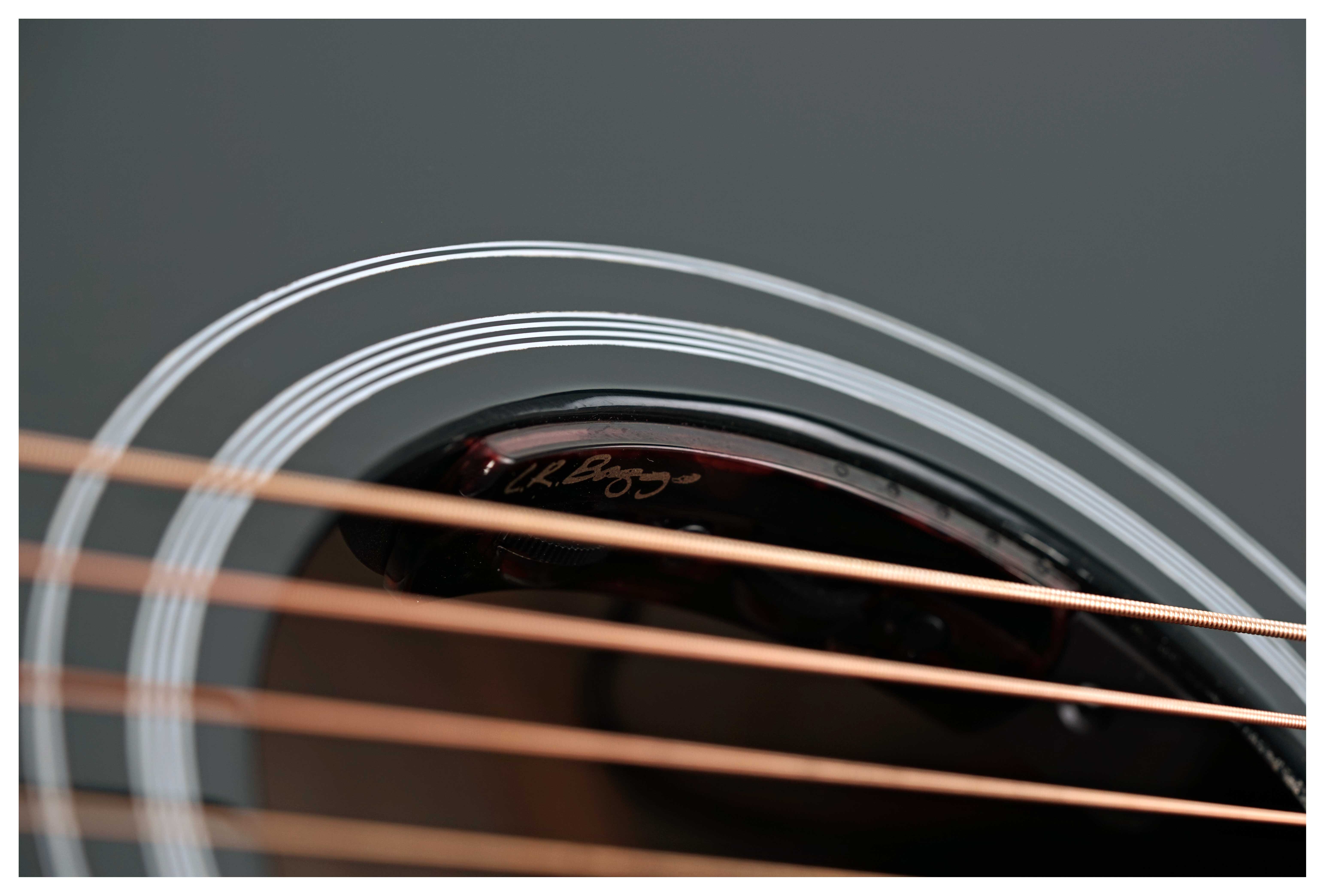 GUITARGUITAR Gibson SJ-200 Custom Ebony