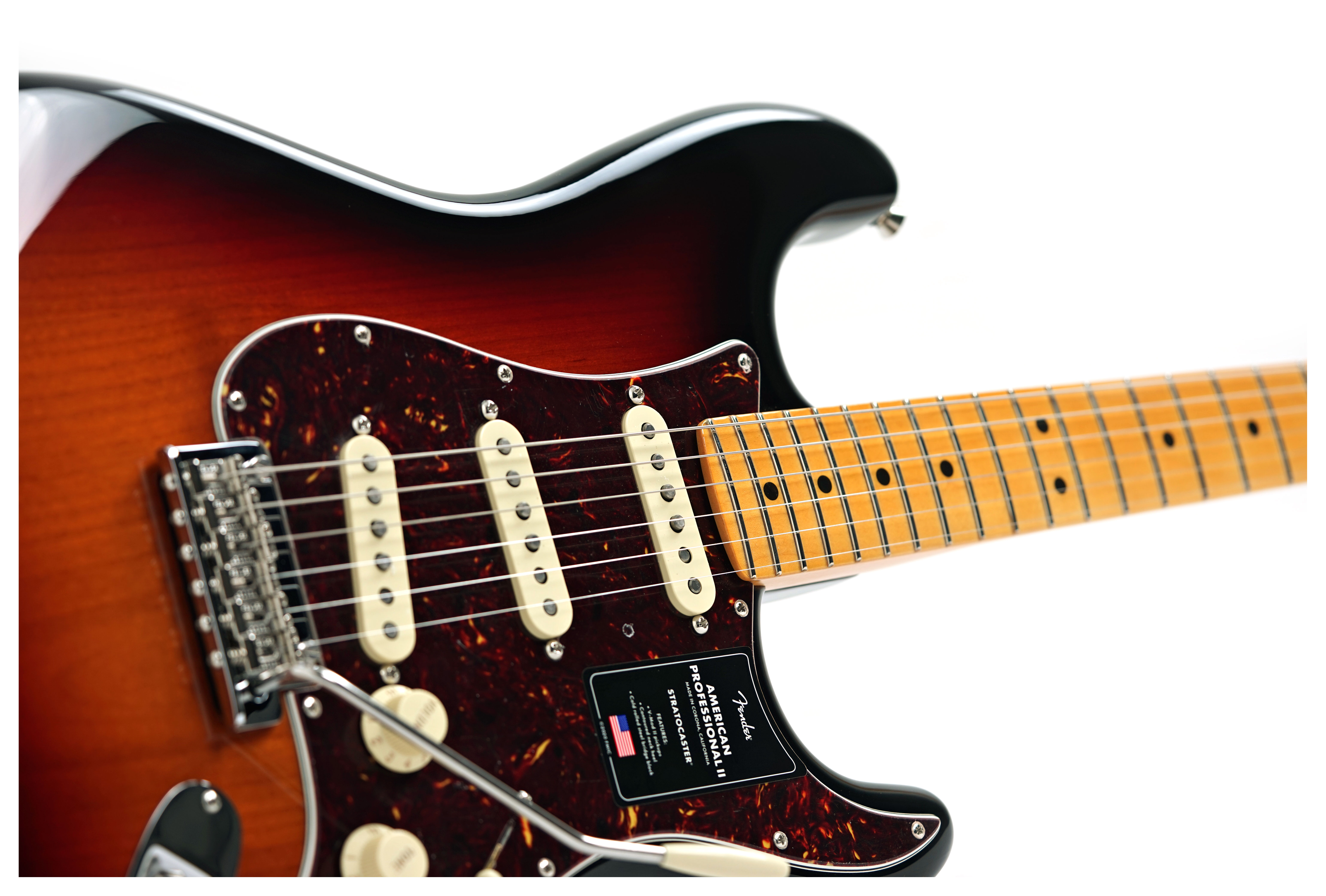 GUITARGUITAR Fender American Professional II Stratocaster 3 Tone Sunburst Maple Fingerboard #US24050641