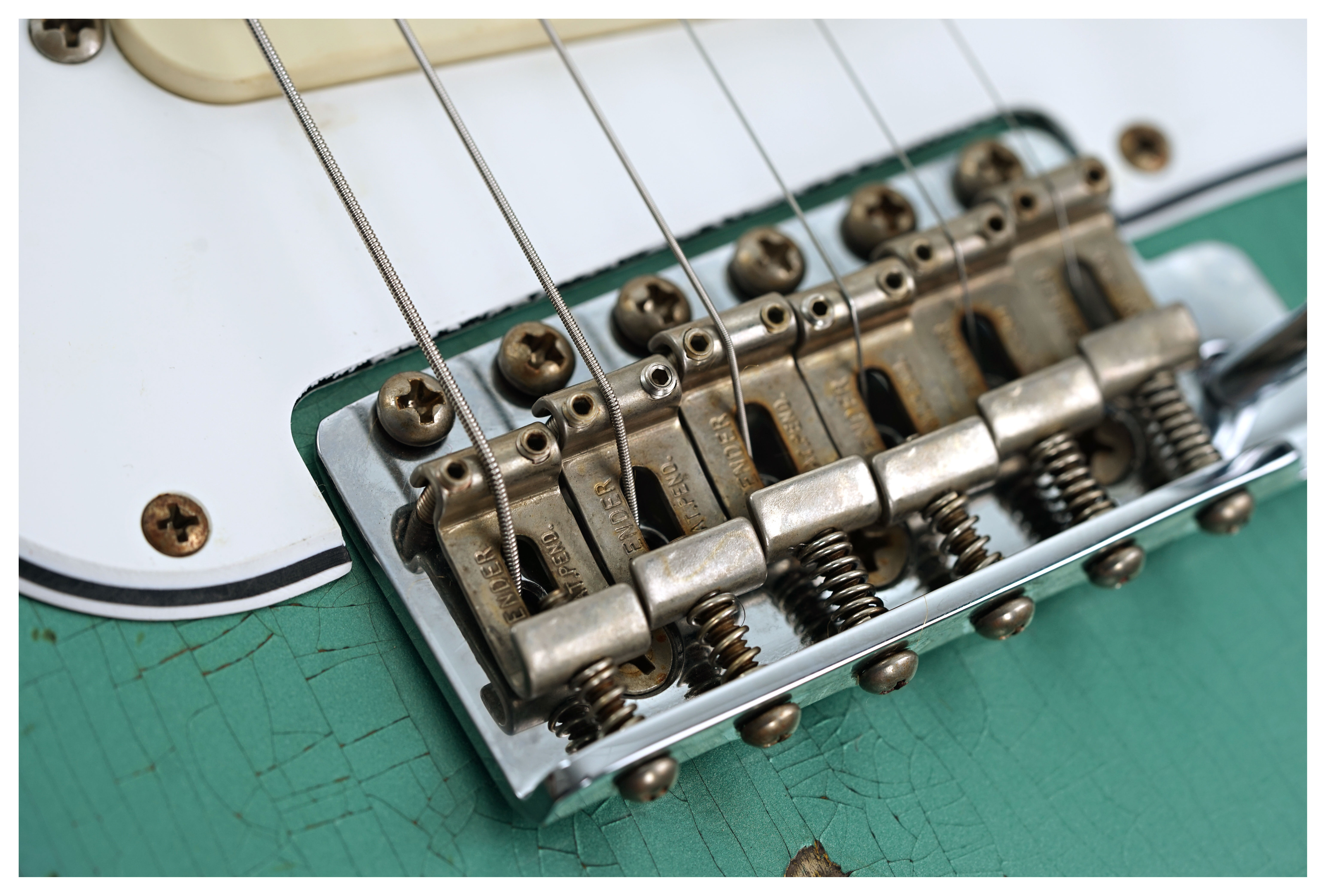 GUITARGUITAR Fender Custom Shop 1965 Stratocaster Super Heavy Relic Super Faded Aged Sherwood Green Metallic over 3-Color Sunburst #CZ586962