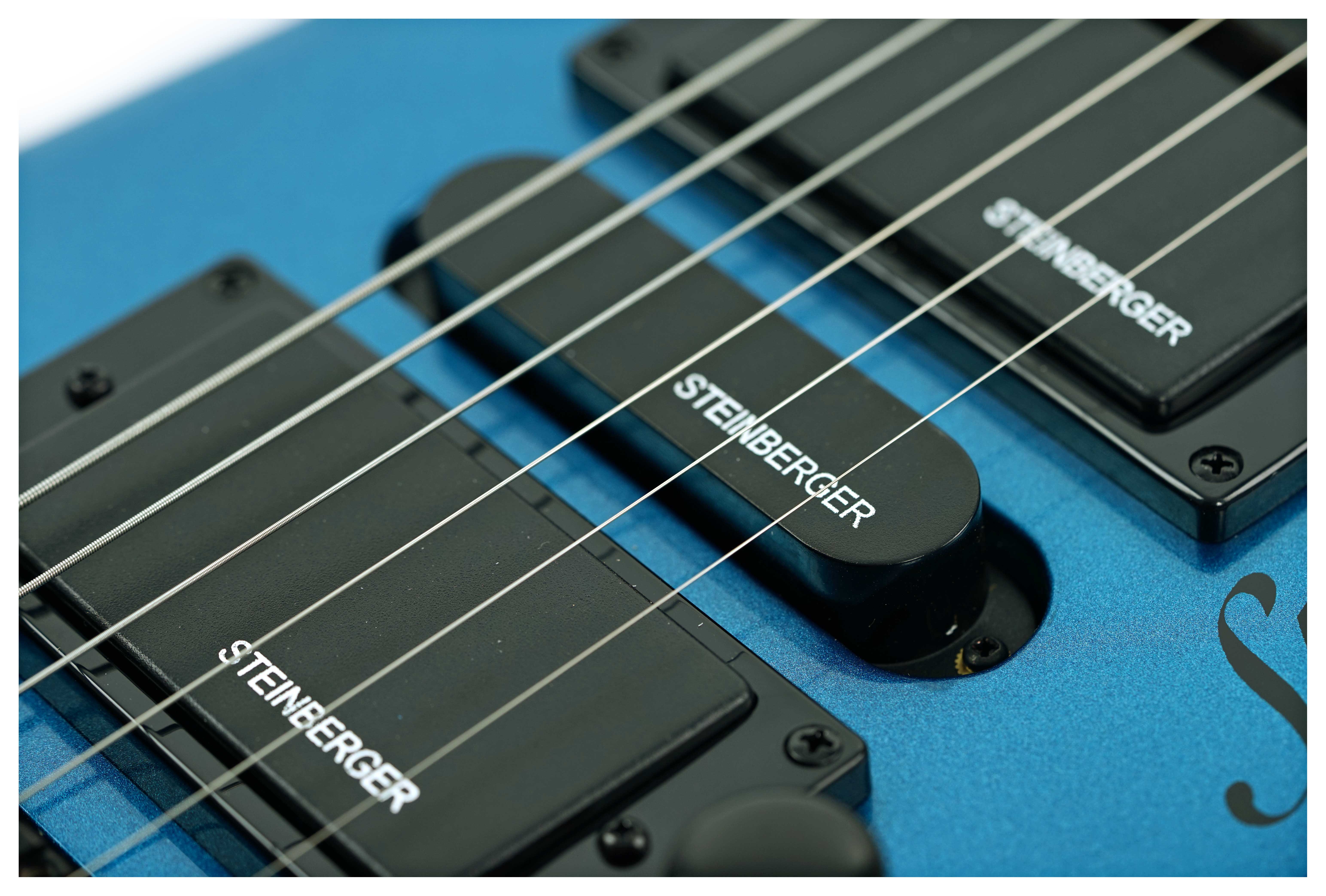 GUITARGUITAR Steinberger Spirit GT-PRO Deluxe Outfit (HB-SC-HB) Frost Blue