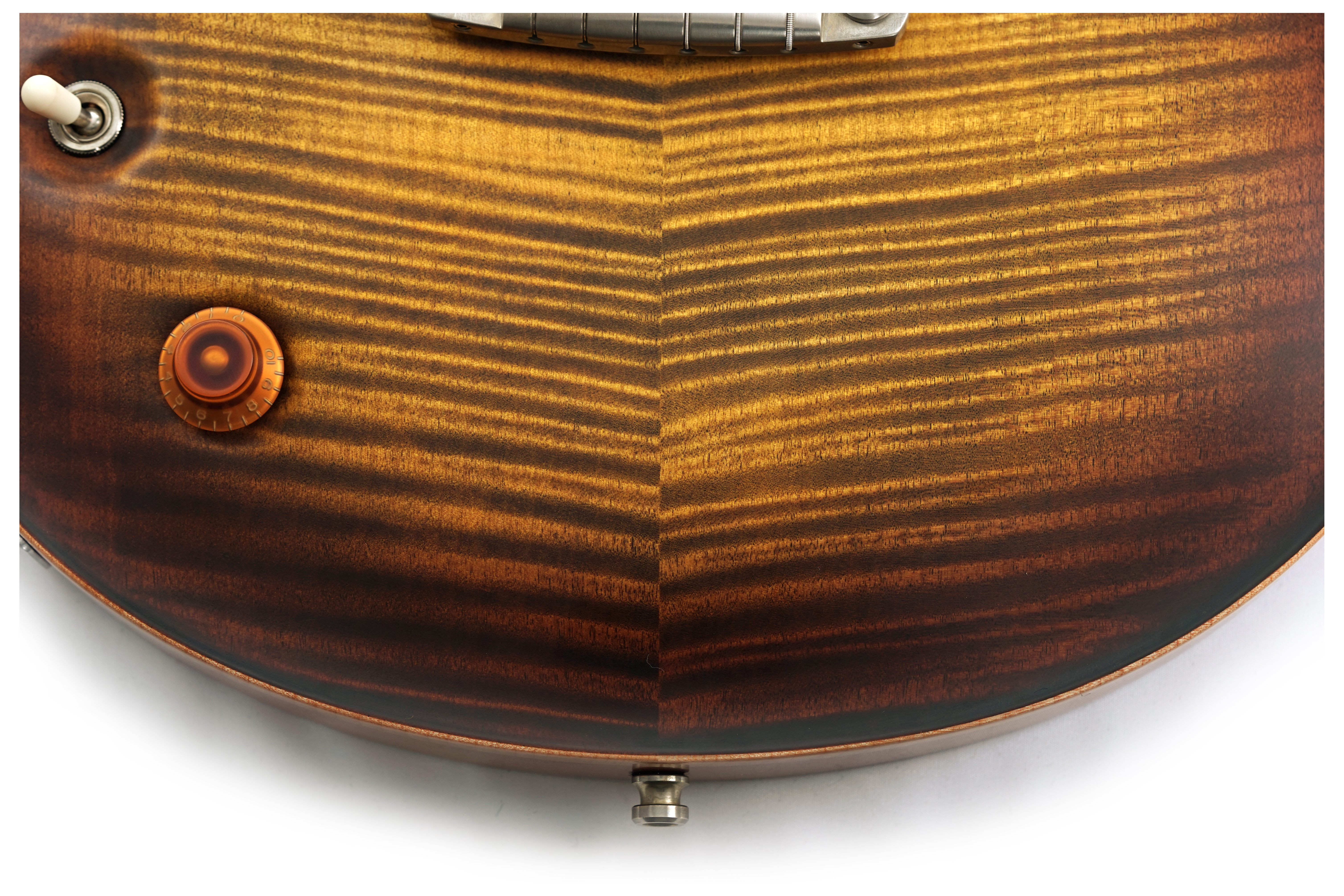GUITARGUITAR Nik Huber Dolphin II Tigereye Burst Semigloss Finish with Exceptional Curly Maple Top and Dolphin Inlays Left Handed #34638