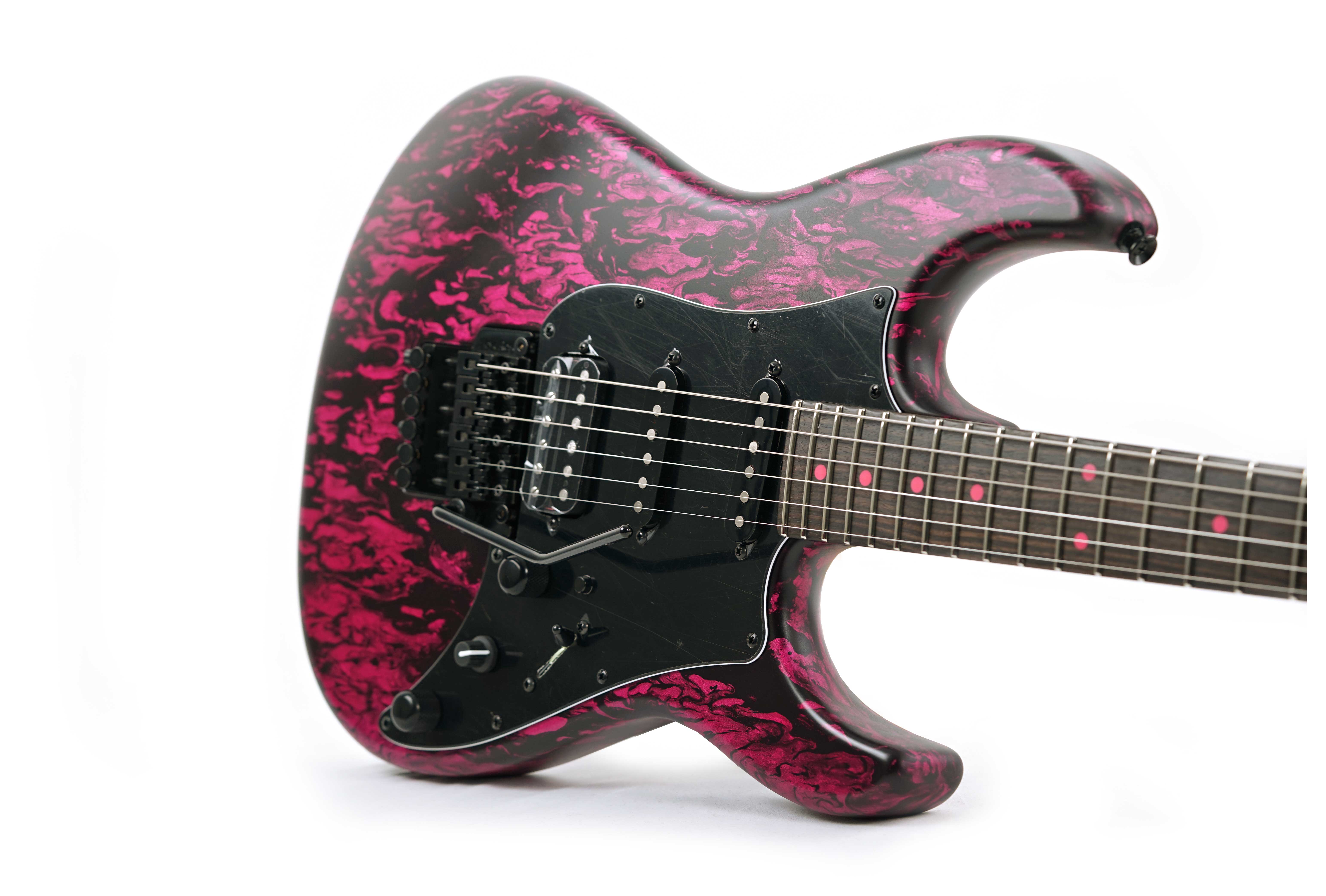 GUITARGUITAR Tyler USA Studio Elite HD See thru Fuchsia Tint