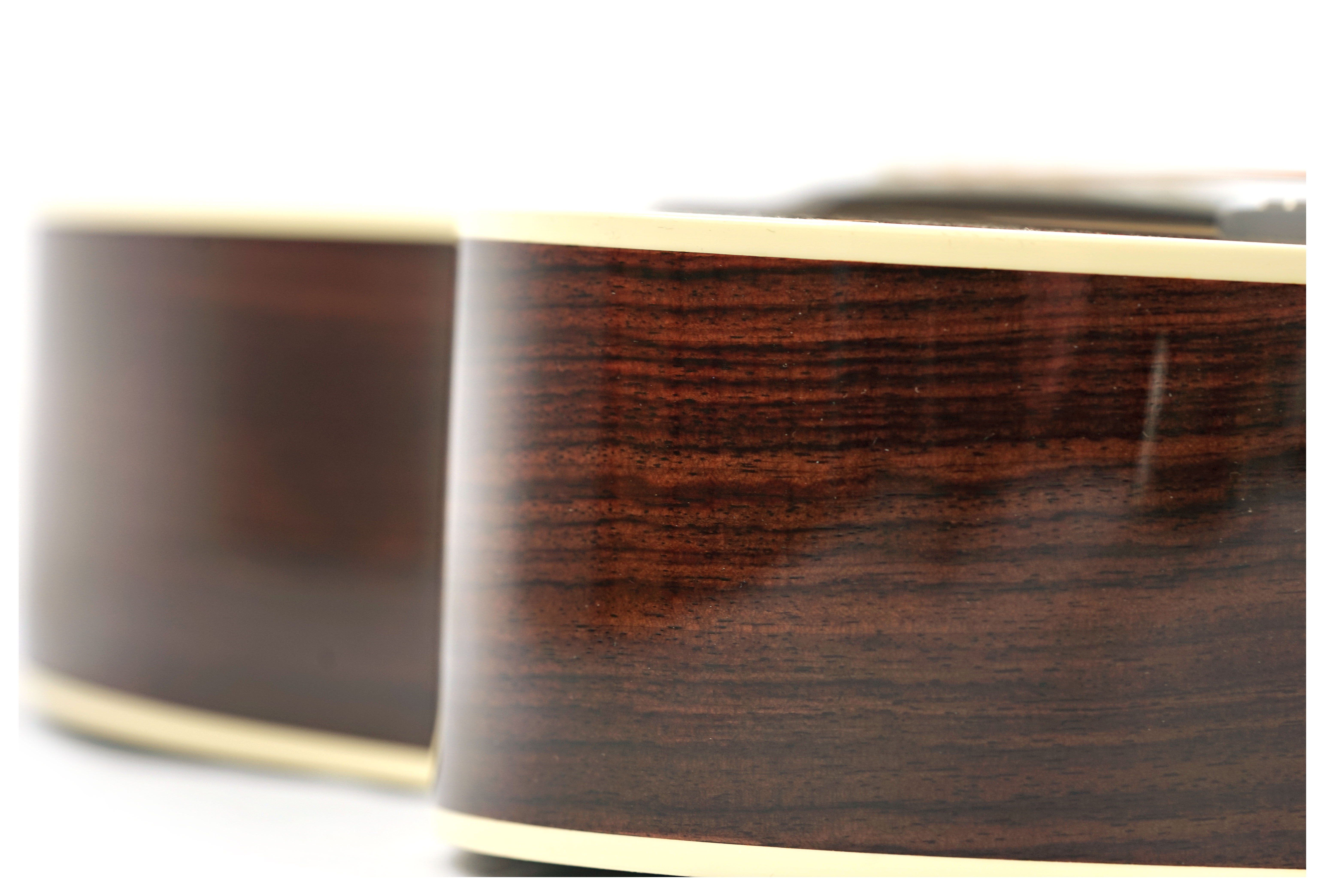 GUITARGUITAR Martin North Street Edition OM-28L Herringbone Wild Grain East Indian Rosewood Left Handed