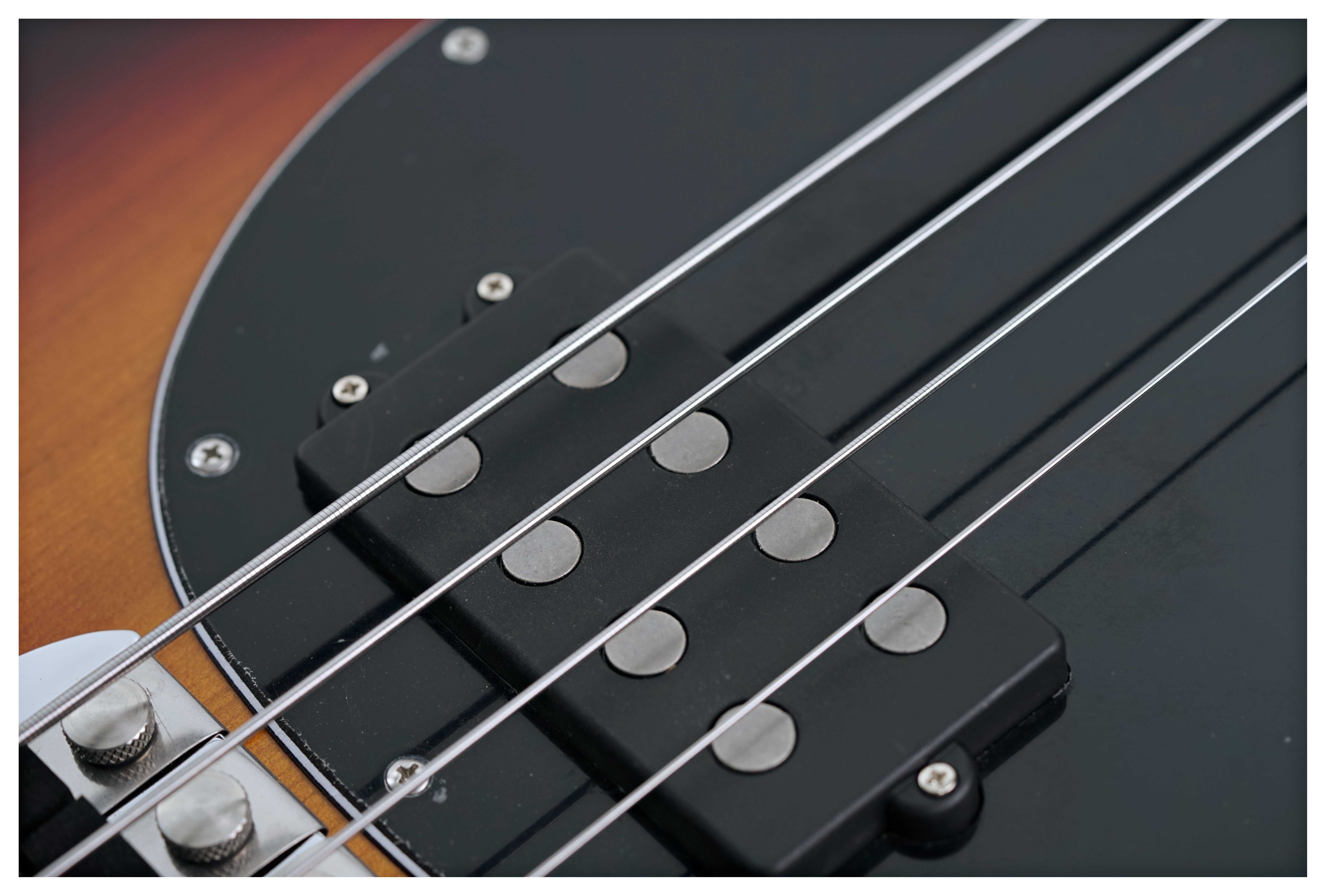 GUITARGUITAR Music Man Pino Palladino Signature StingRay  #CB00176