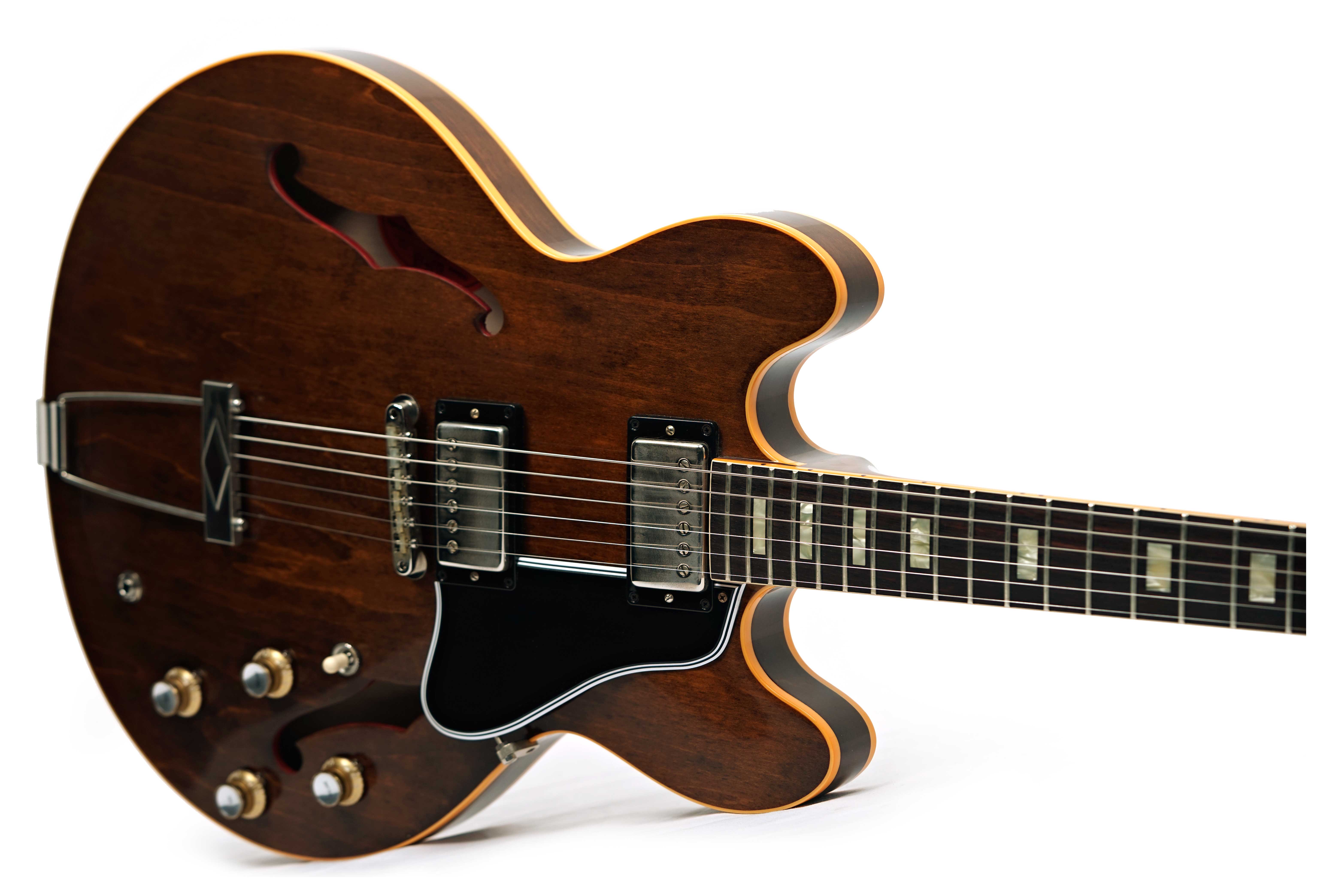 GUITARGUITAR Gibson Custom Shop Dealer Select 1964 ES-335 Walnut #150583