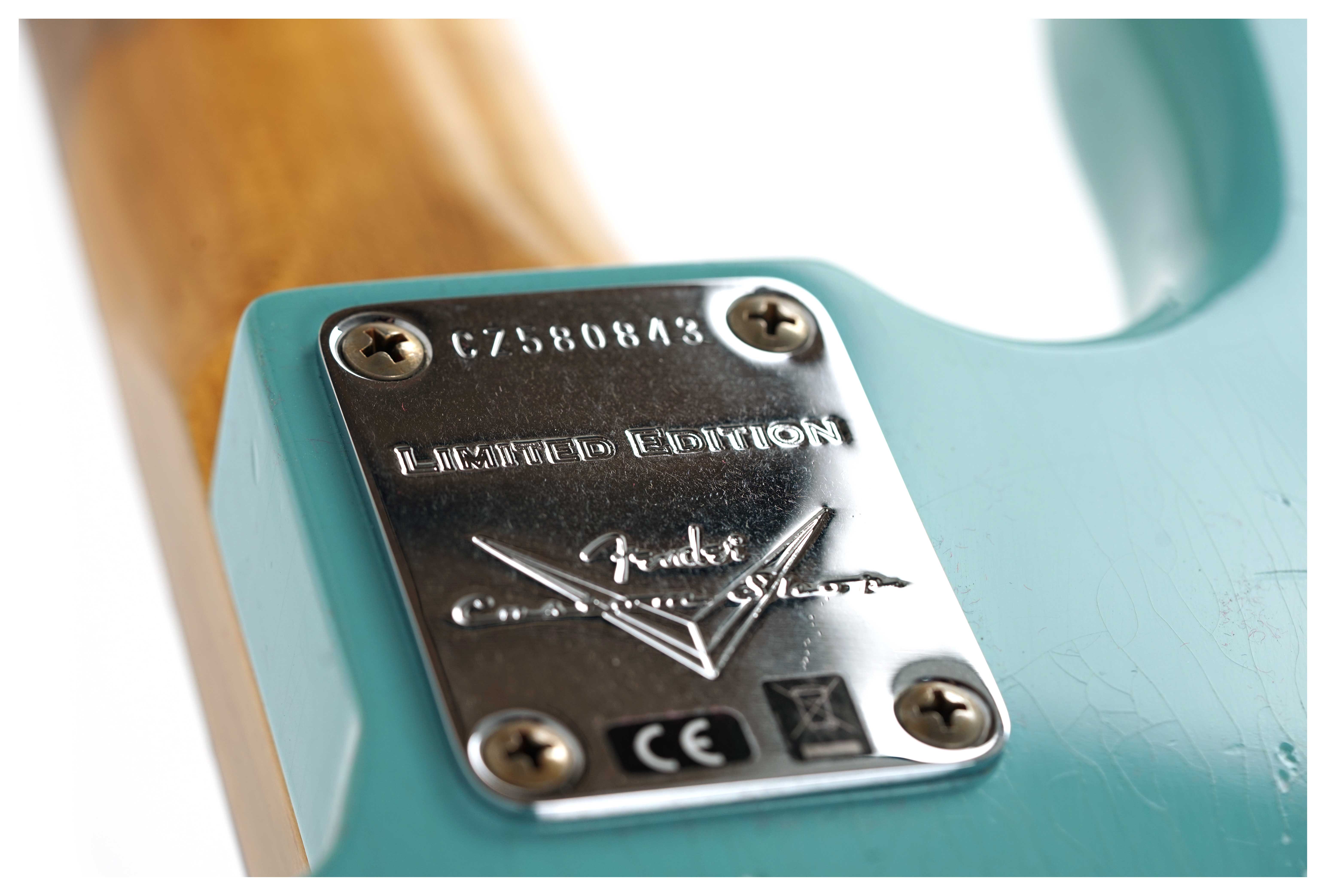 GUITARGUITAR Fender Custom Shop Limited Edition 1963 Precision Bass Heavy Relic Aged Daphne Blue #CZ580843