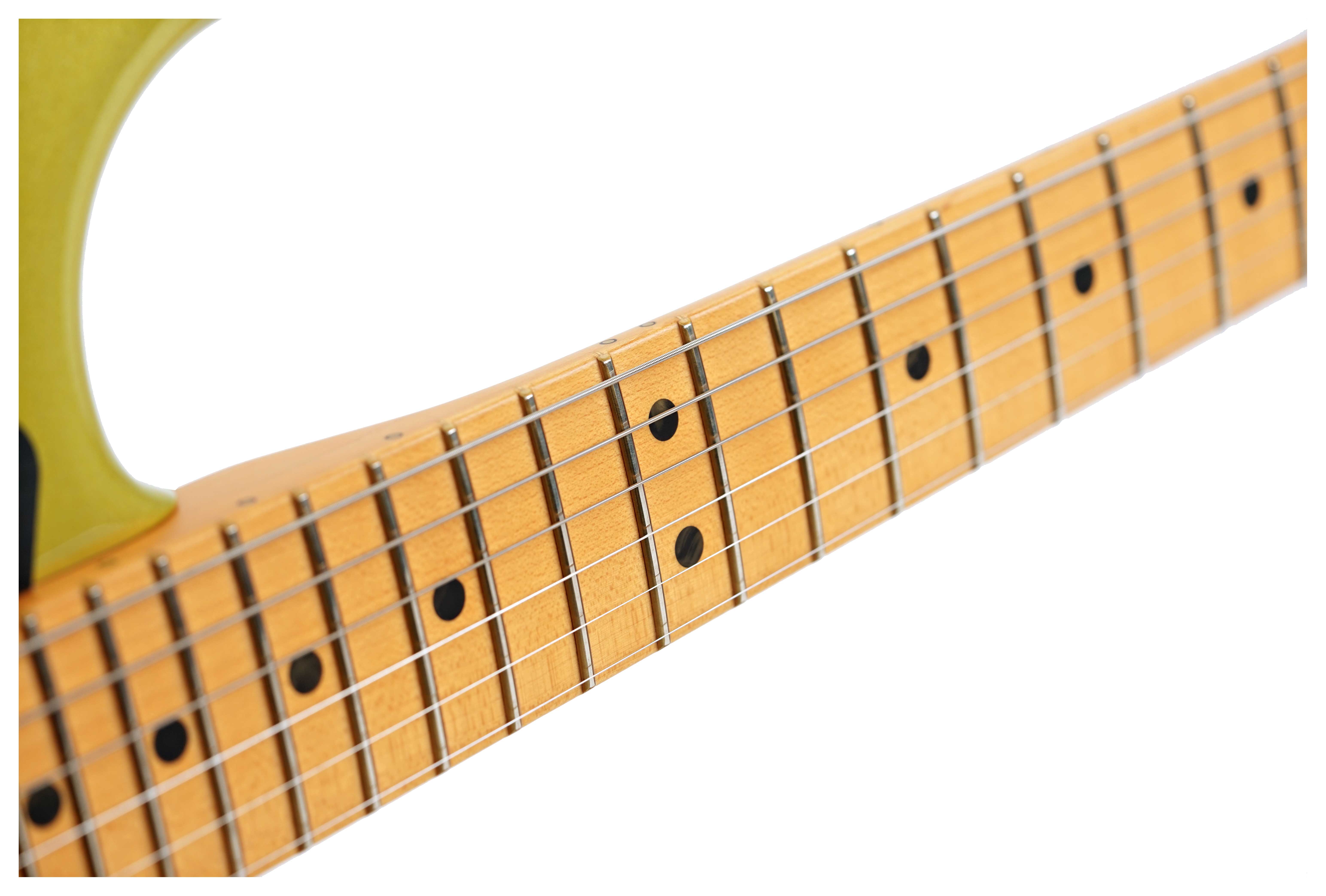 GUITARGUITAR Fender American Ultra II Stratocaster HSS Maple Fingerboard Solar Flare