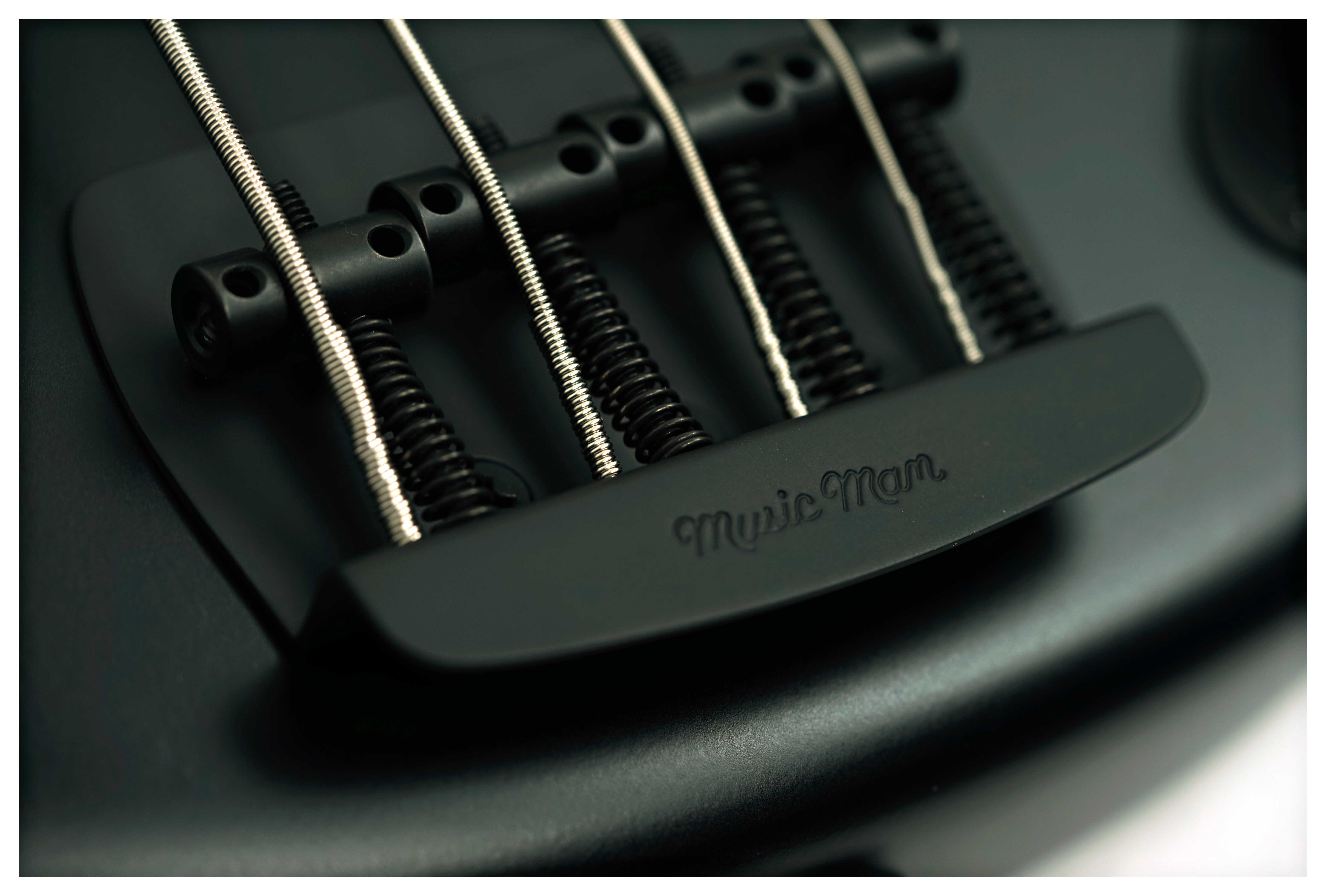 GUITARGUITAR Music Man DarkRay Stealth Black #S13610