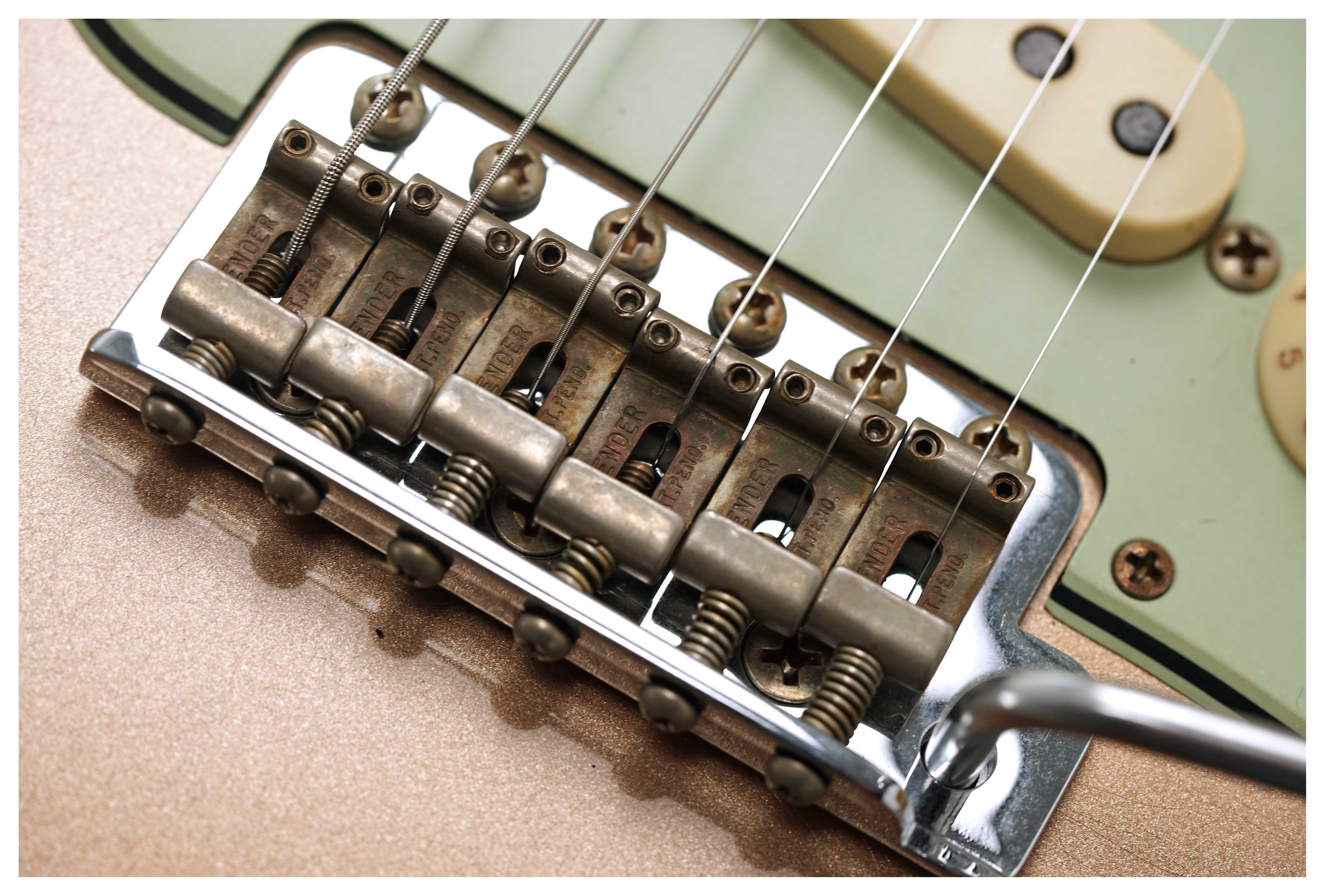 GUITARGUITAR Fender Custom Shop 1959 Stratocaster Journeyman Relic Super Faded Aged Firemist Gold #CZ581728