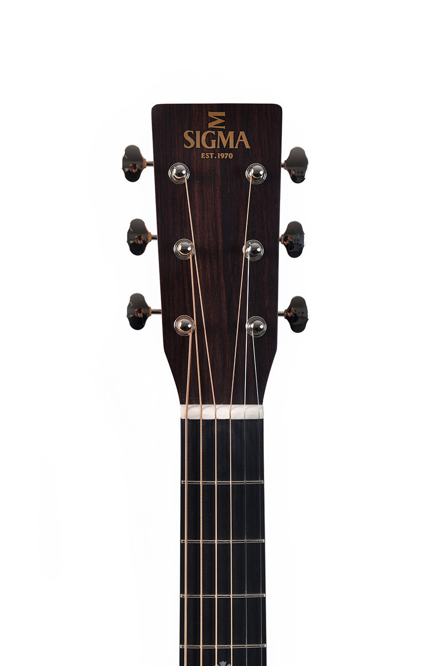 GUITARGUITAR Sigma S000P-10E Sitka Spruce/Pau Ferro