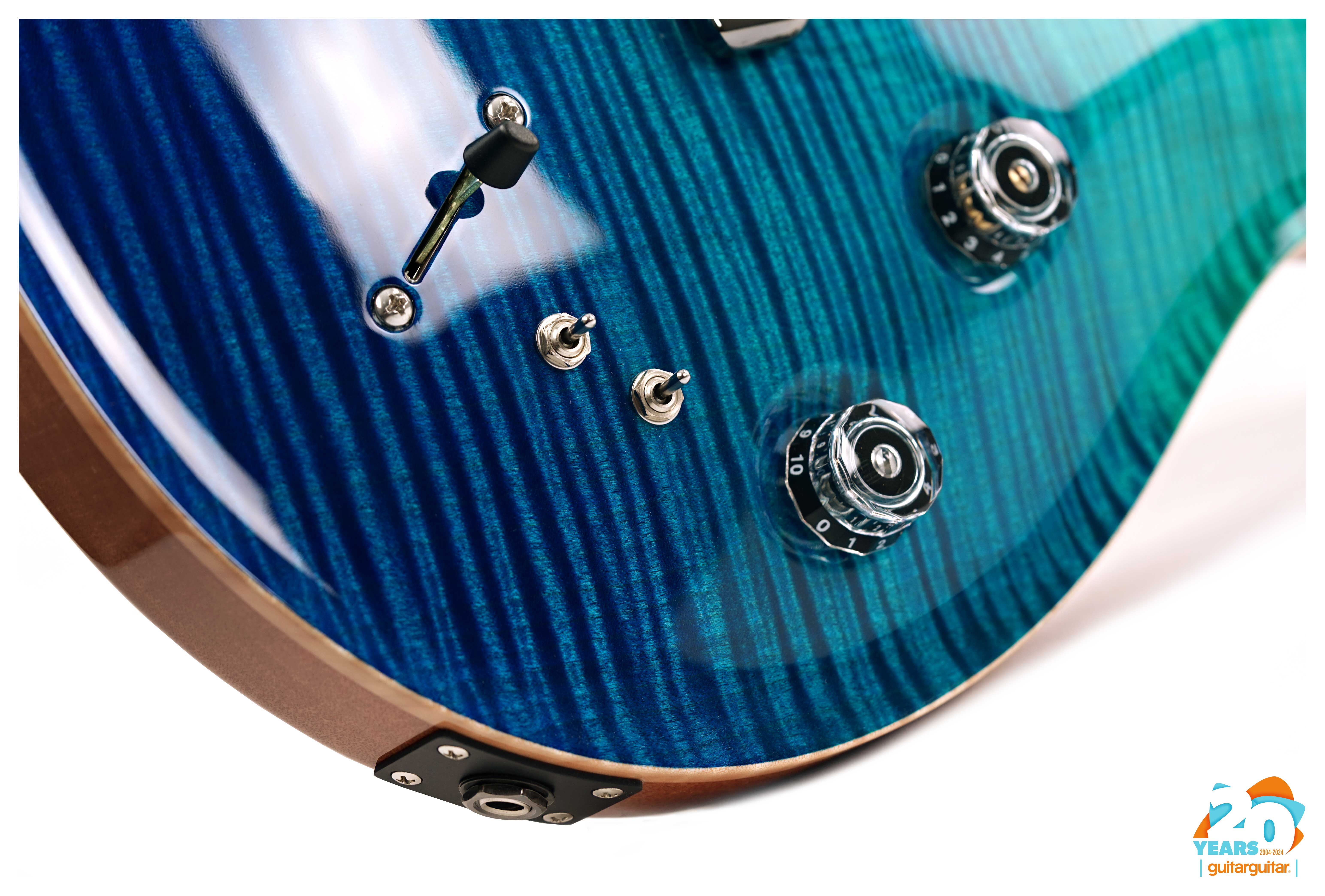 GUITARGUITAR PRS Wood Library Modern Eagle V Blue Fade #0375965