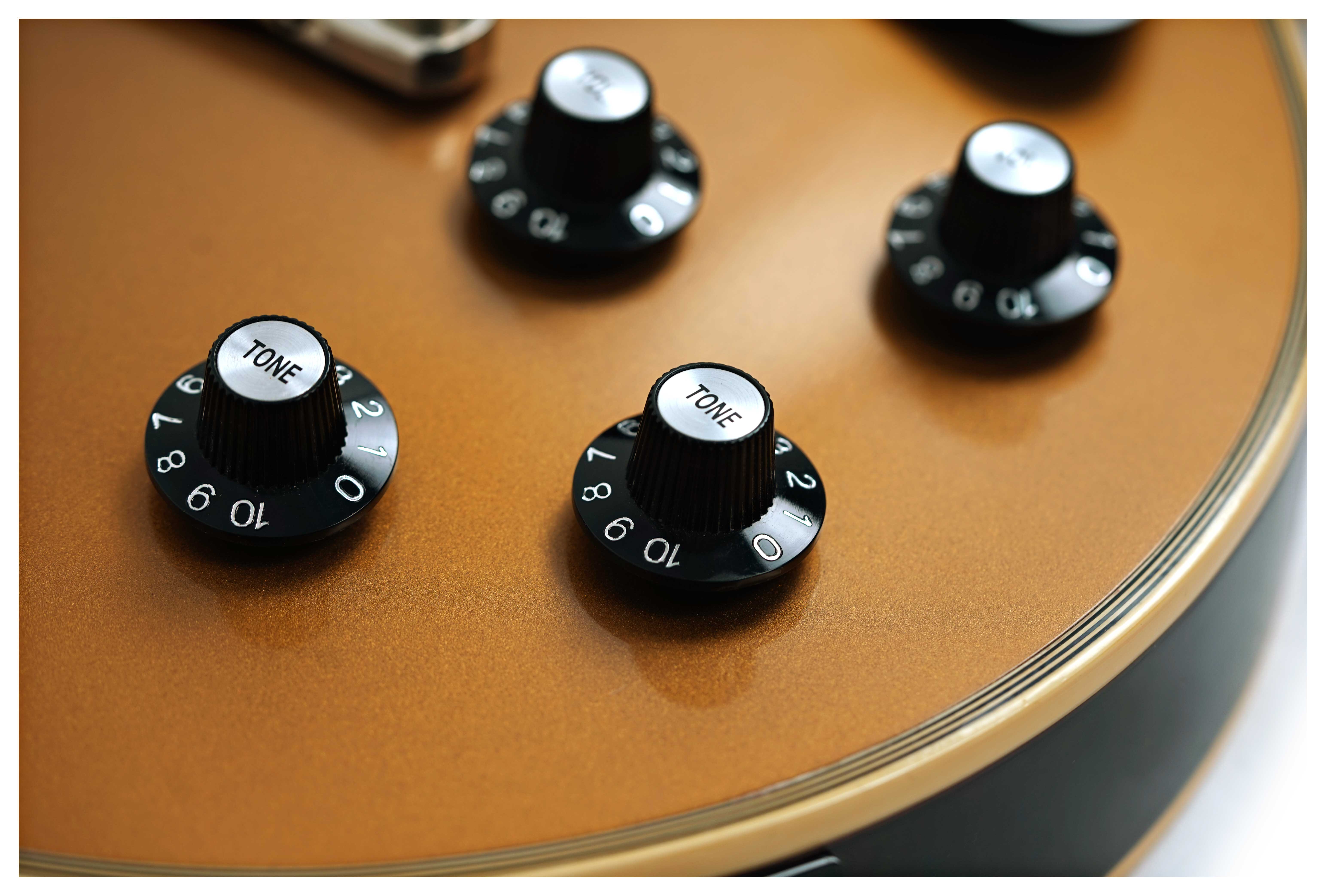 GUITARGUITAR Gibson Custom Shop Dealer Select 1968 Les Paul Custom VOS Gold Top Dark Back #505598